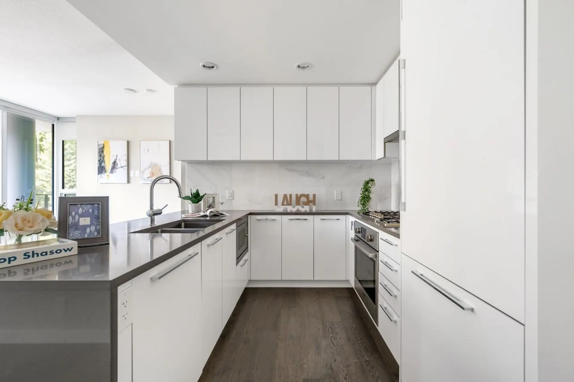 #605 3487 Binning Road - Image 10
