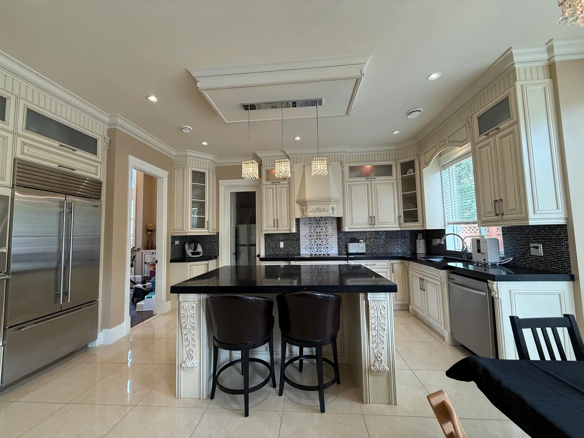 3768 Barmond Avenue - Image 3
