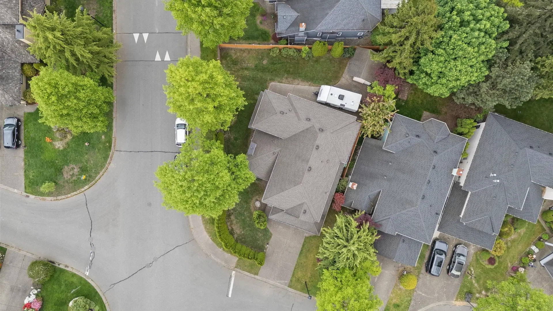 10898 160a Street - Image 16