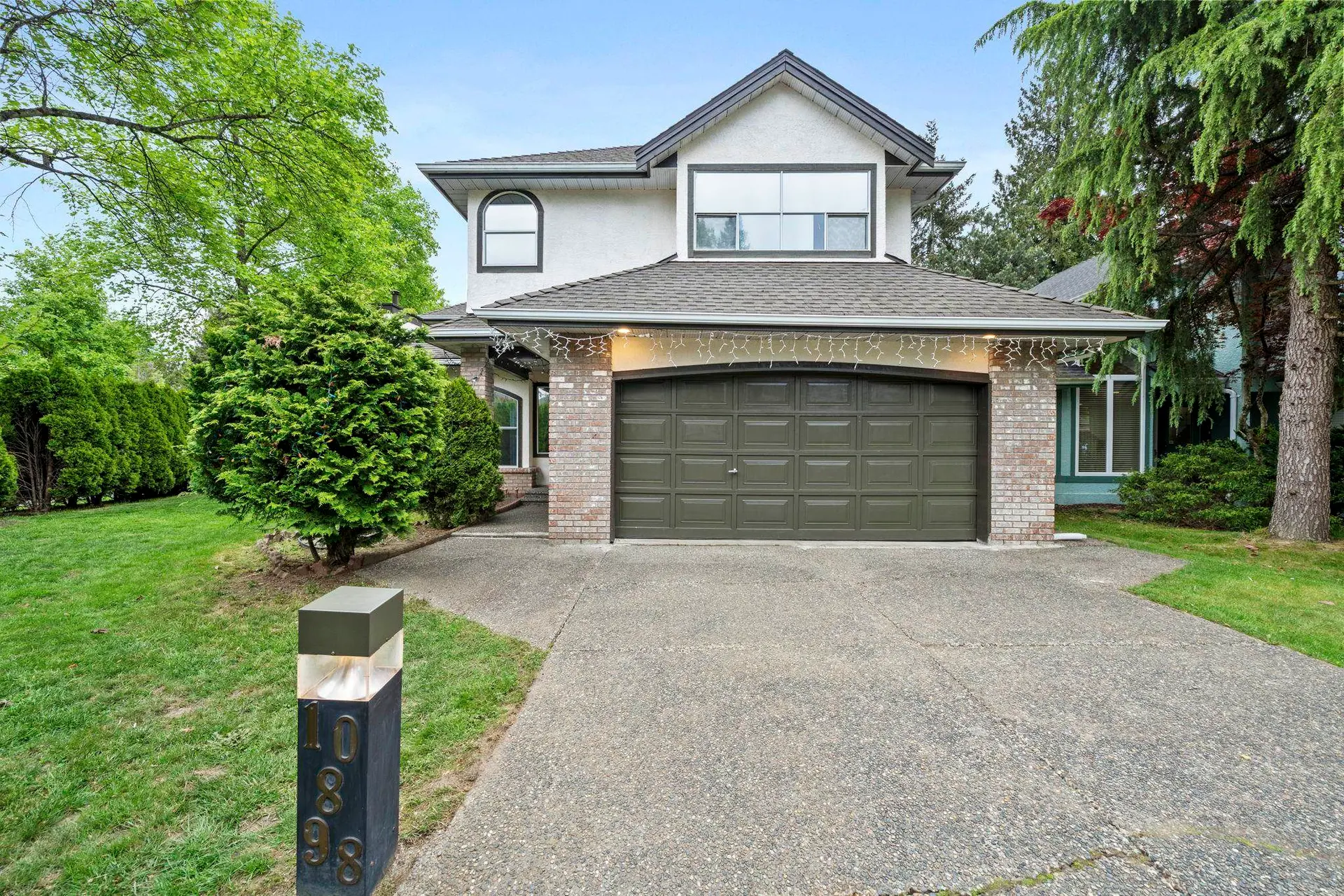 10898 160a Street - Image 1