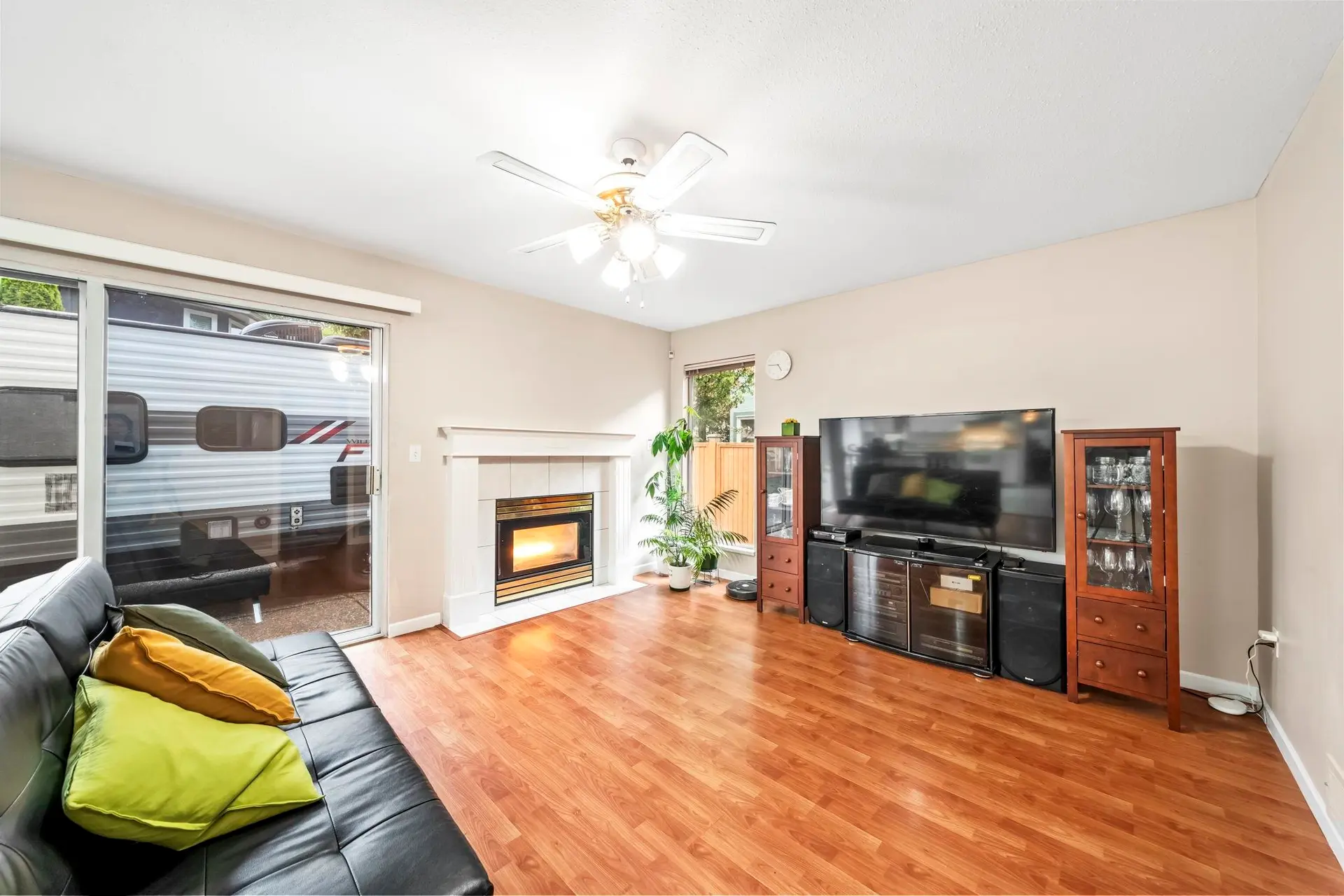10898 160a Street - Image 5