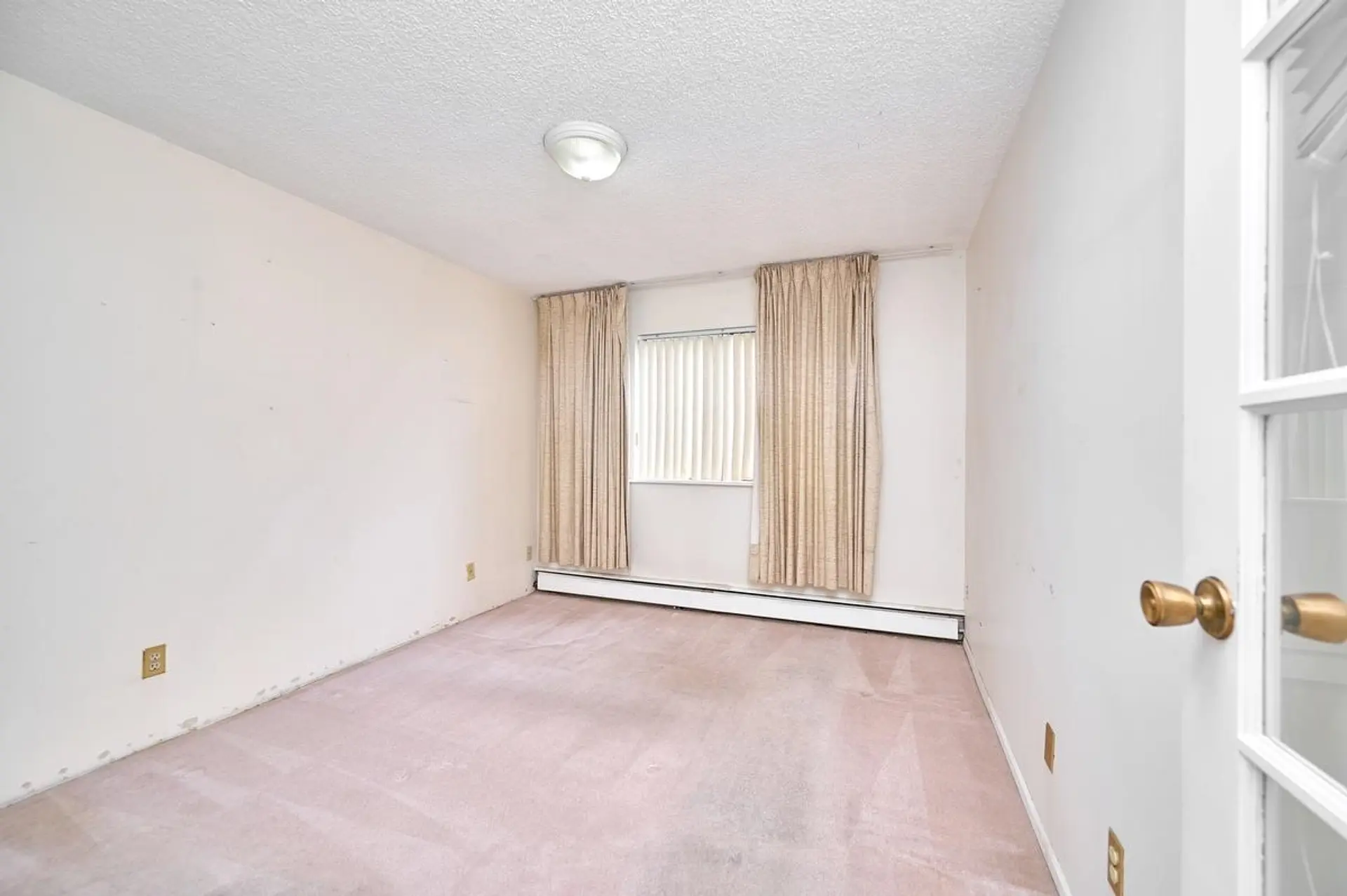 #307 1146 Harwood Street - Image 13