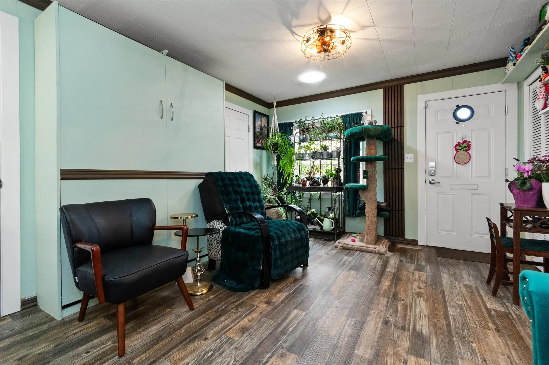 45573 Wellington Avenue - Image 6