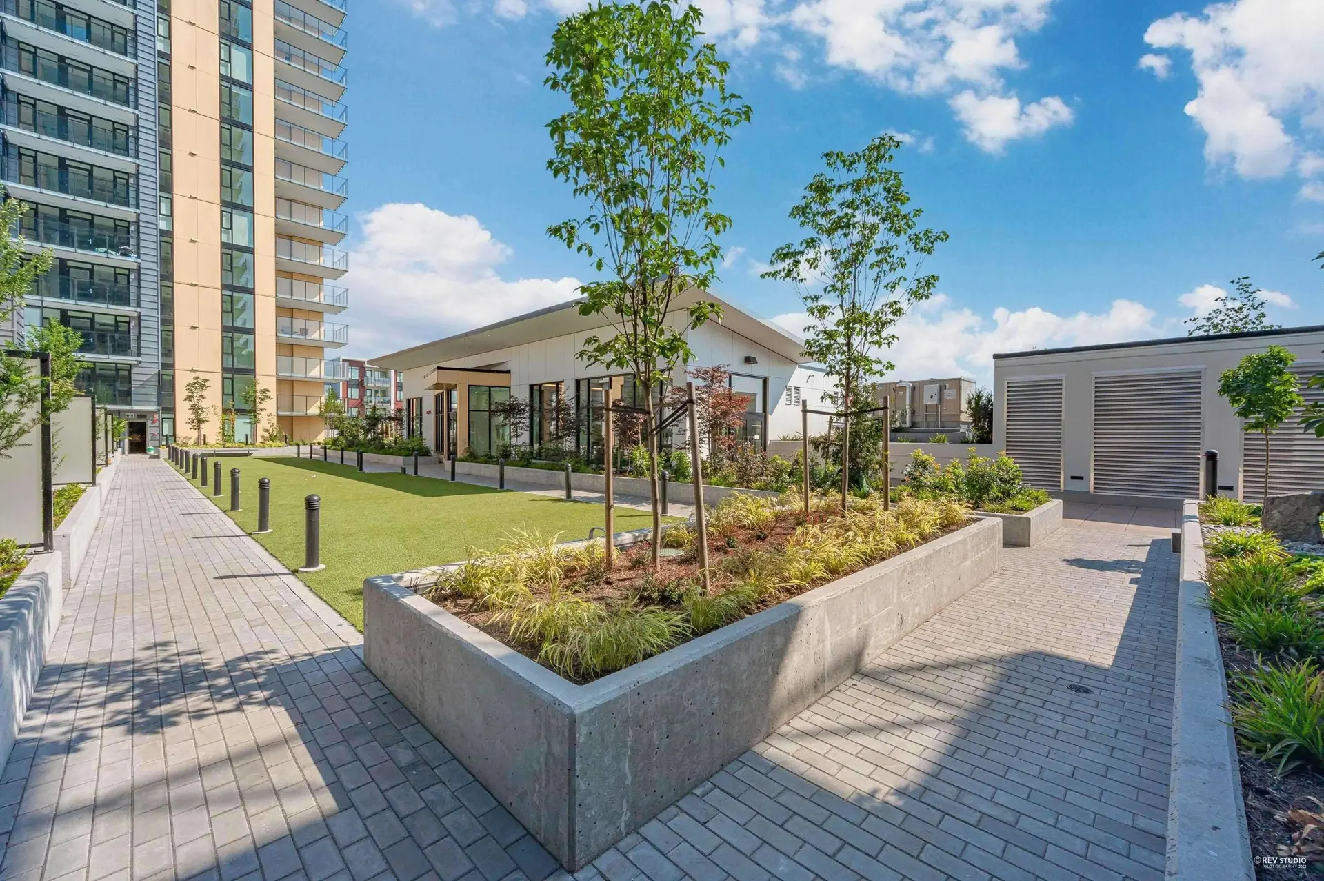 #1604 1401 Hunter Street - Image 12