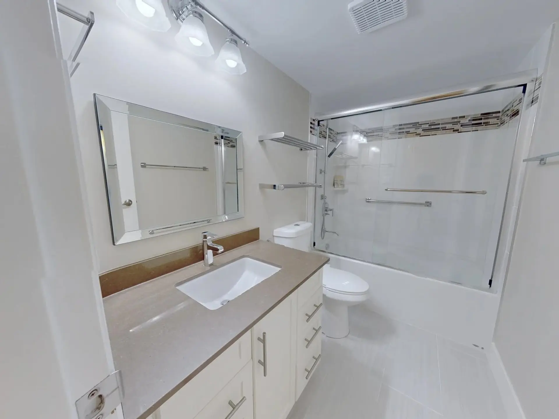 #405 1442 Foster Street - Image 12
