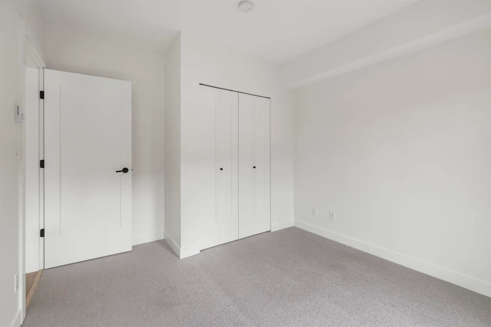 #416-417 2493 Montrose Avenue - Image 13