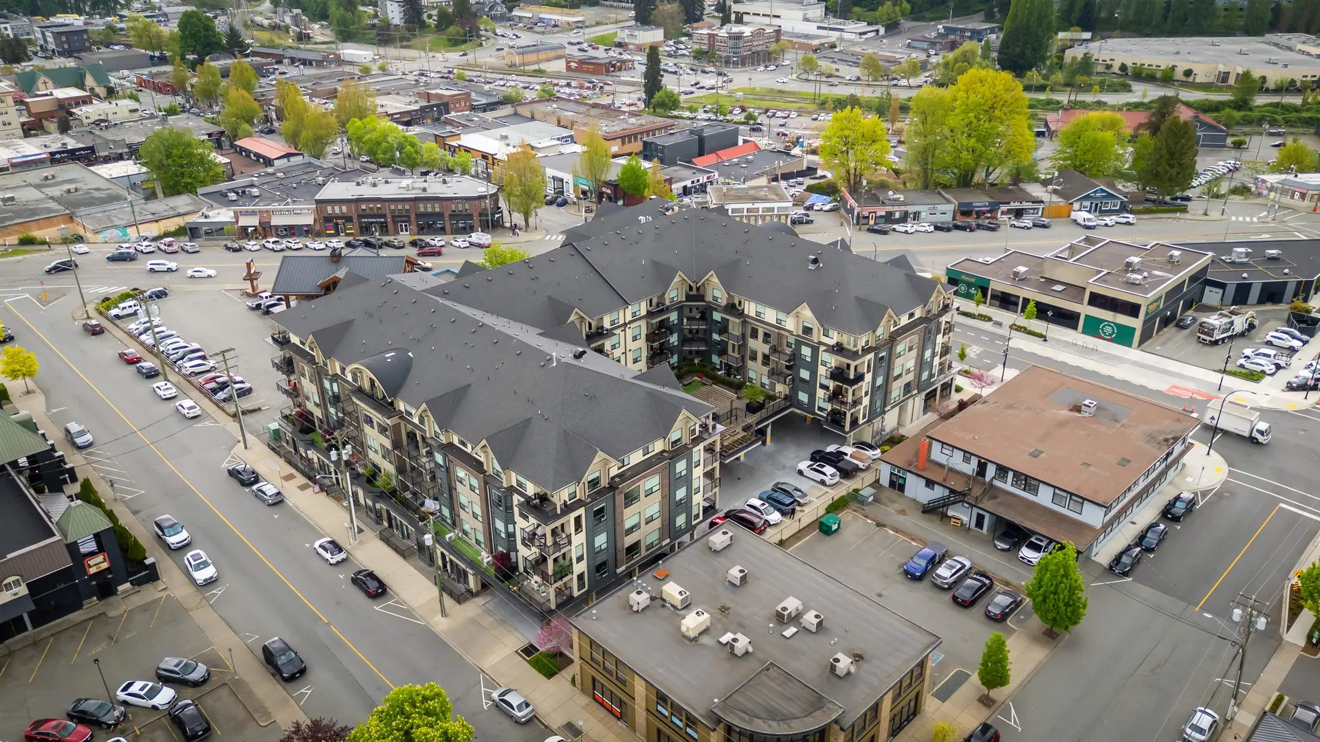 #416-417 2493 Montrose Avenue - Image 3