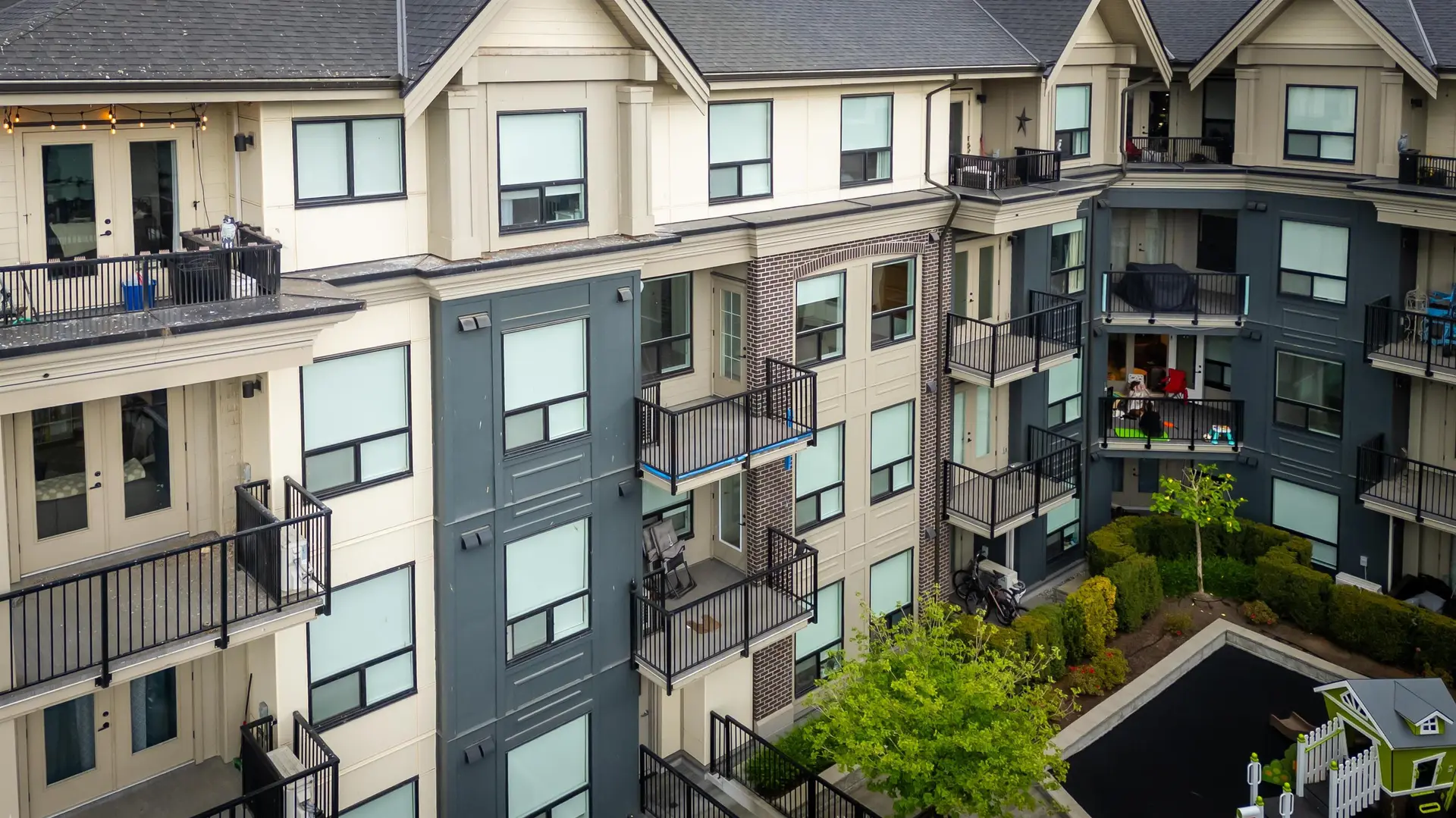 #416-417 2493 Montrose Avenue - Image 4