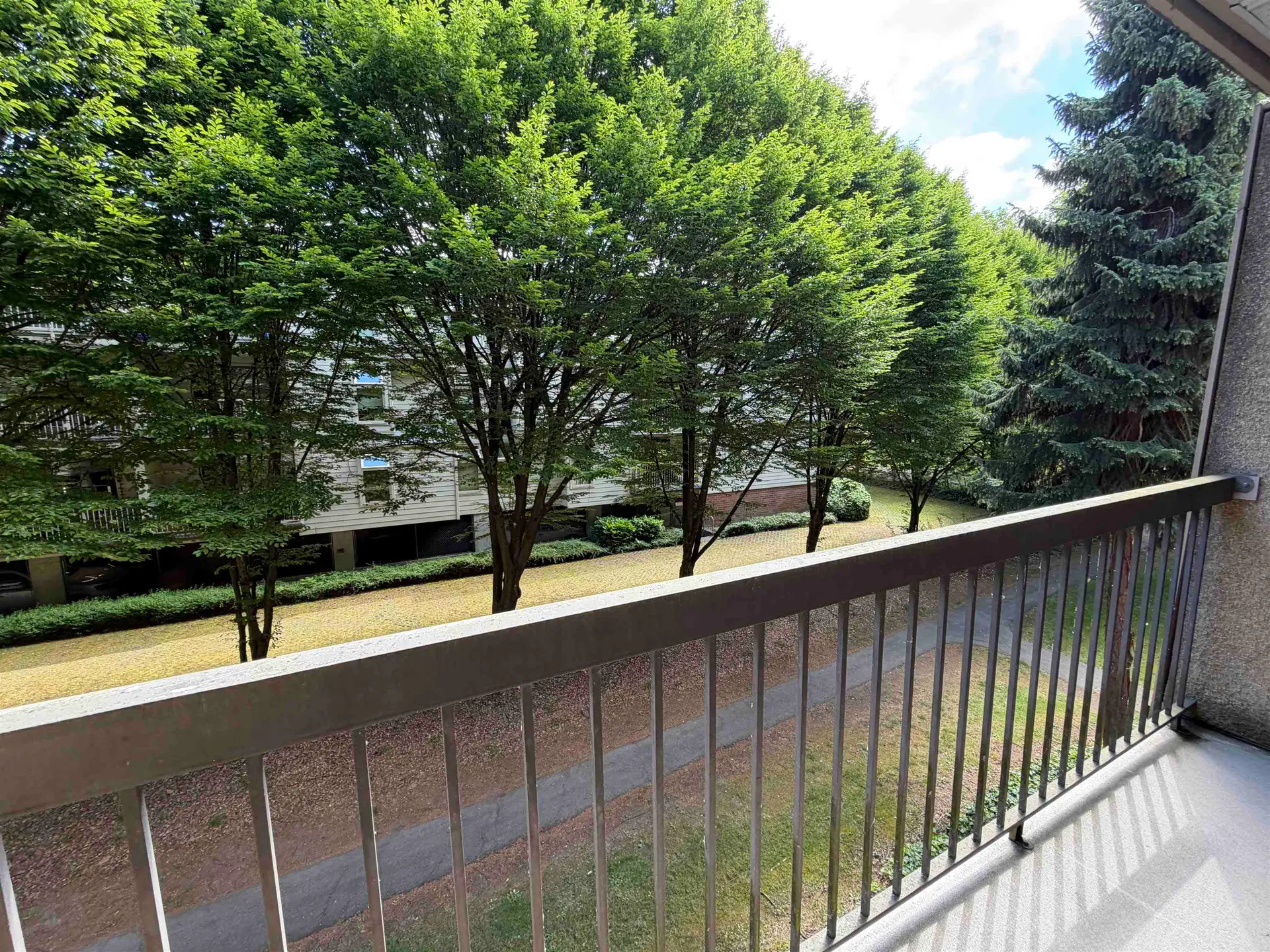 #233 8460 Lansdowne Road - Image 6