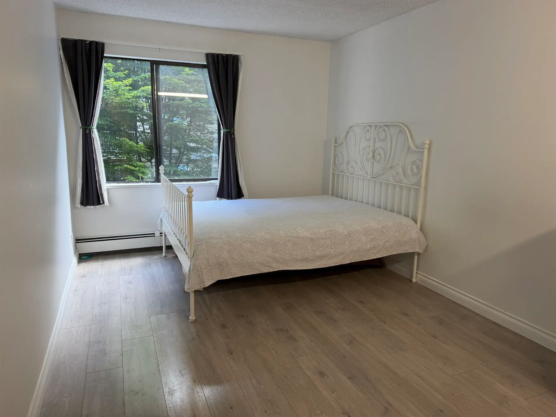 #233 8460 Lansdowne Road - Image 4