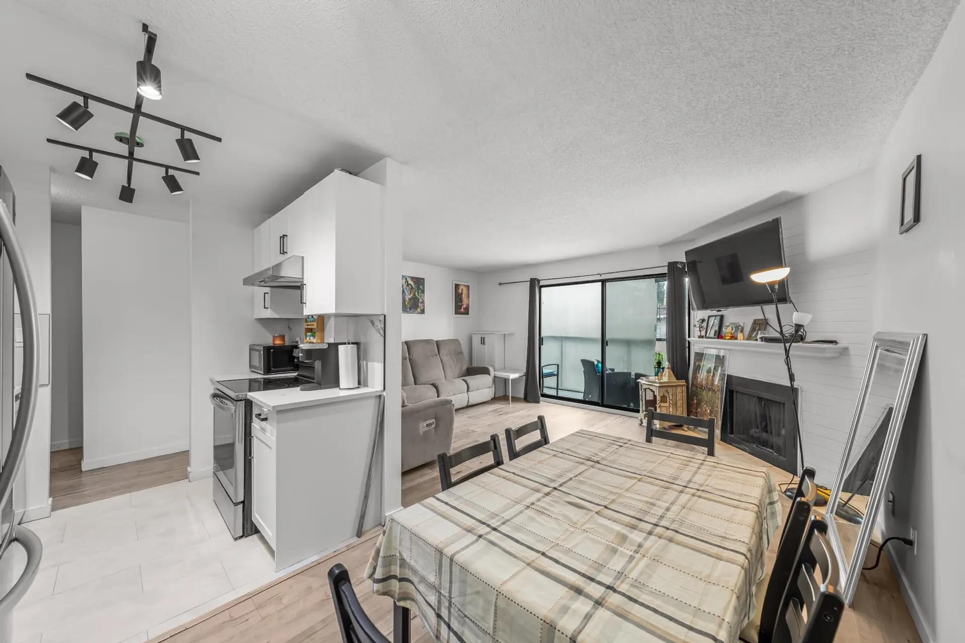 #301 315 Tenth Street - Image 10