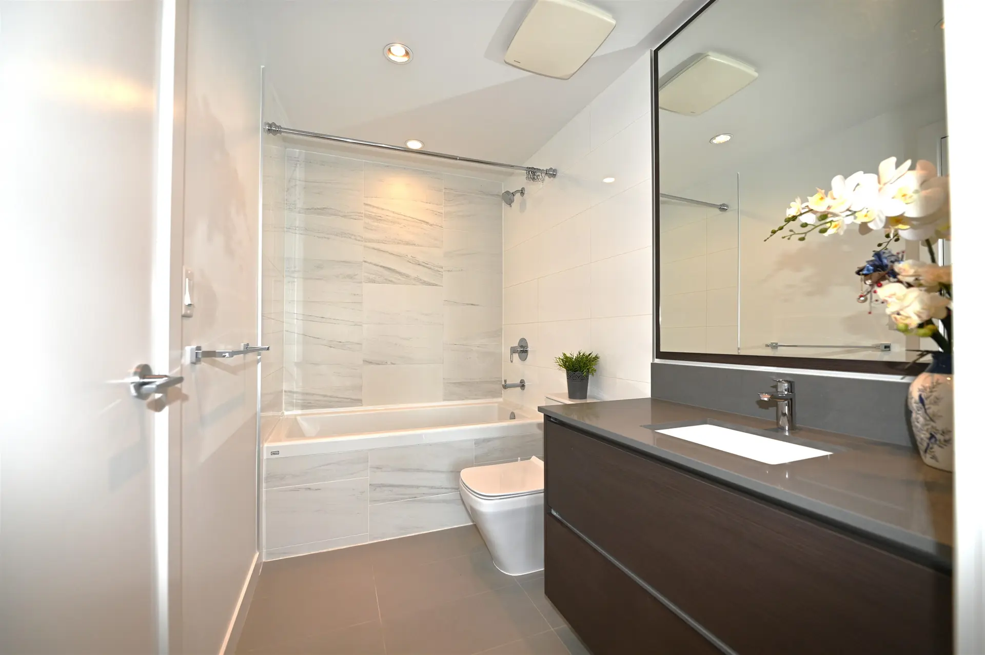 #2703 6098 Station Street - Image 5
