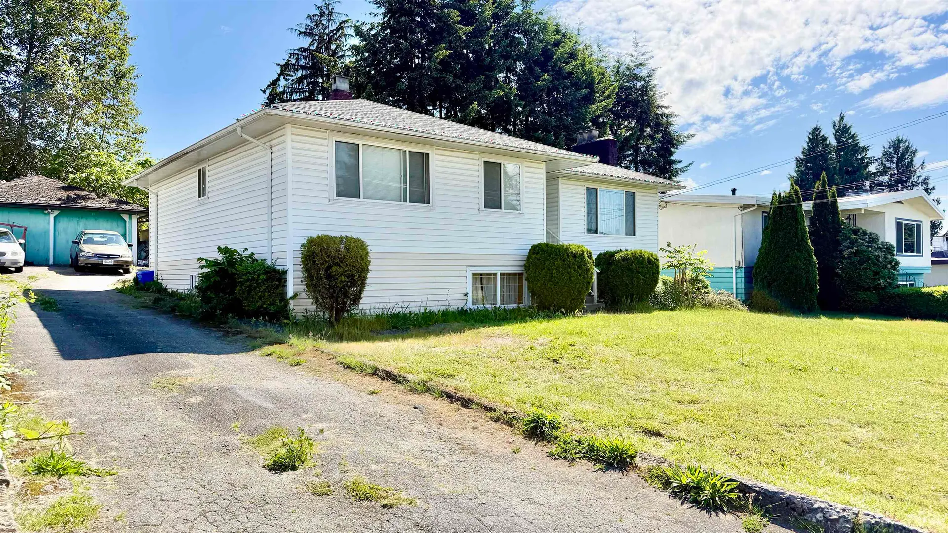 13688 113 Avenue - Image 2