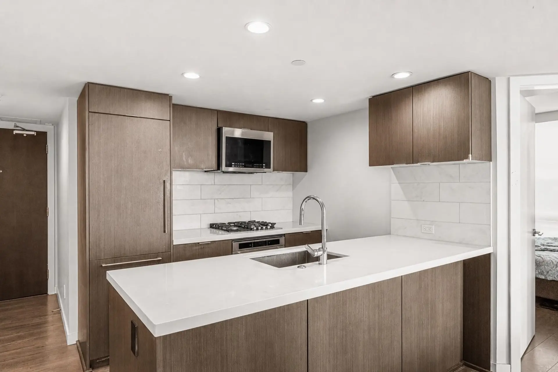 #1408 8189 Cambie Street - Image 2