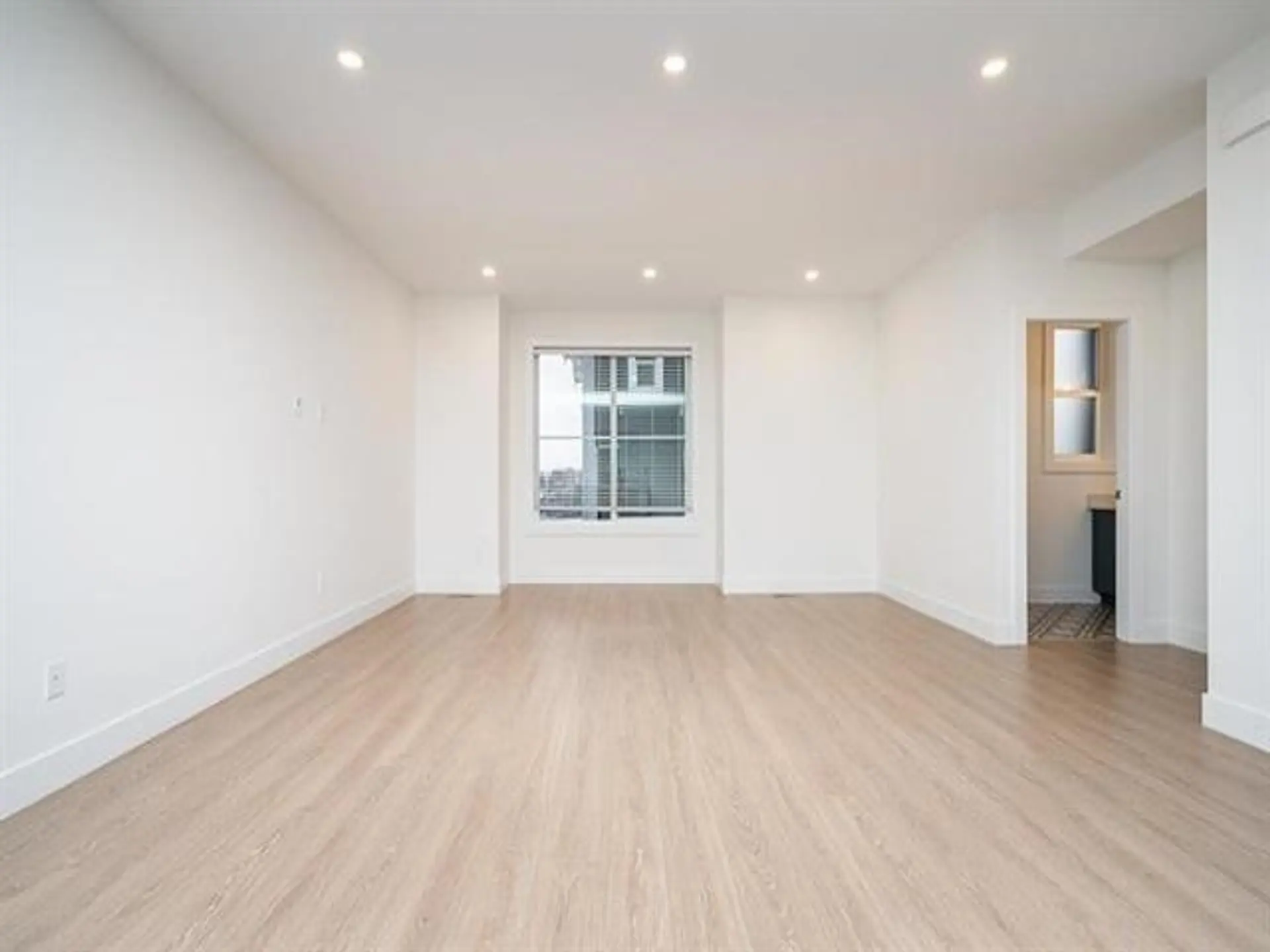 #32 14355 62 Avenue - Image 3