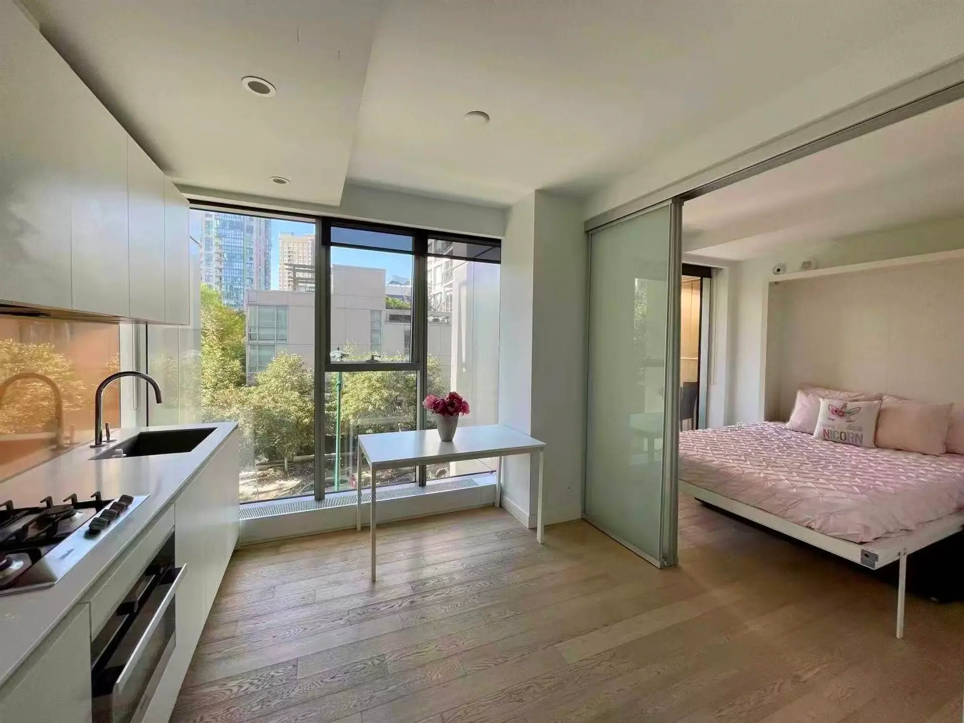 #503 1480 Howe Street - Image 3