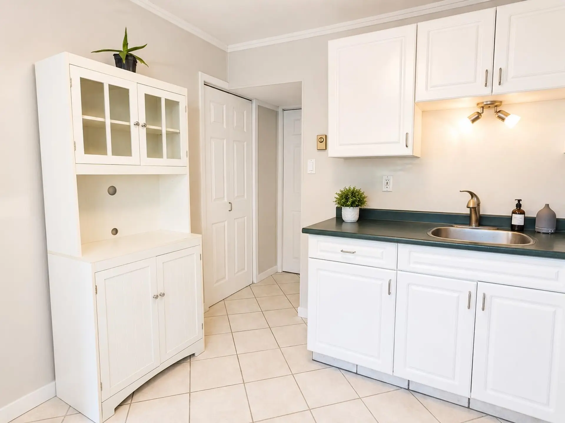 1502 Depot Road - Image 4