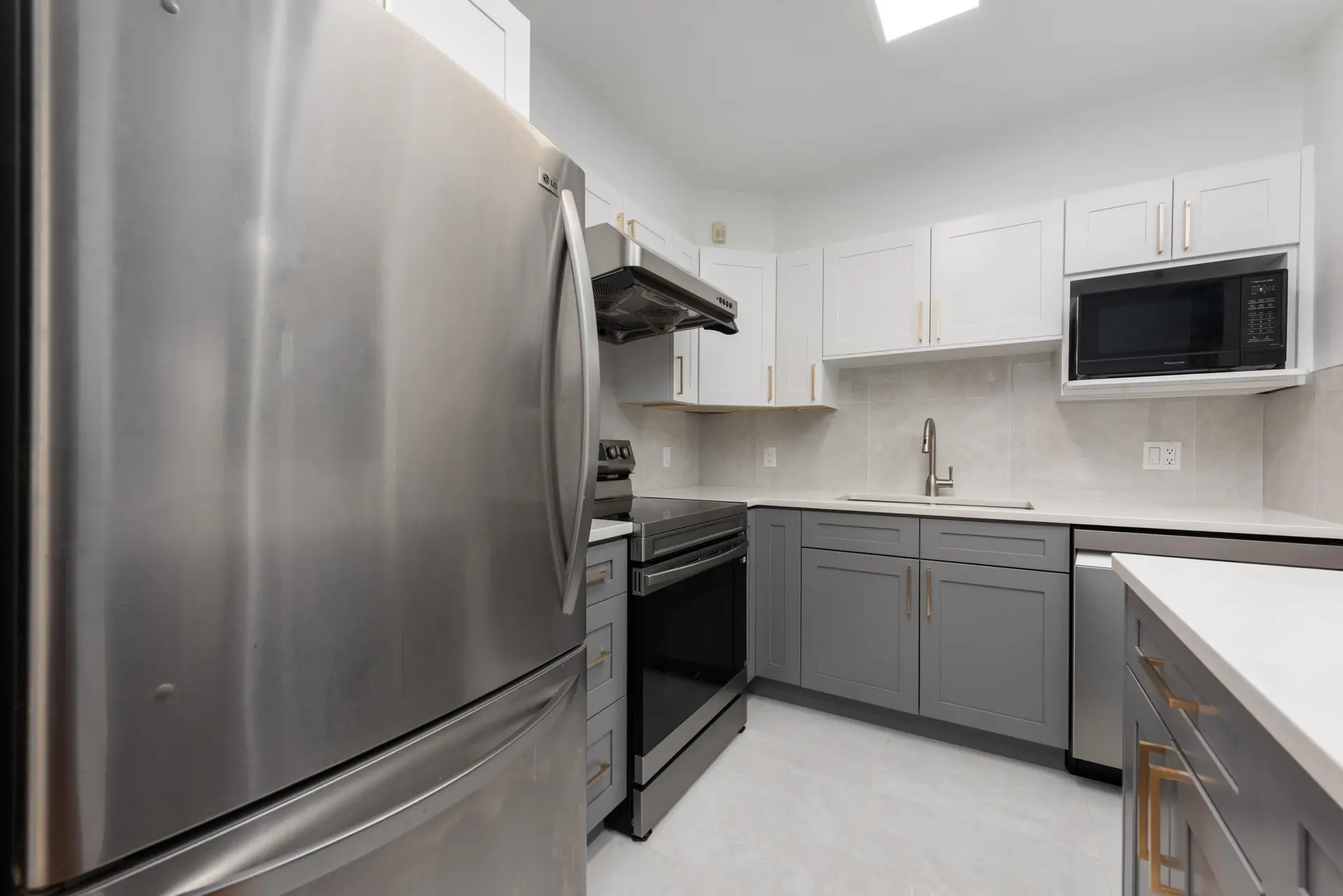 #15 3428 Adanac Street - Image 5