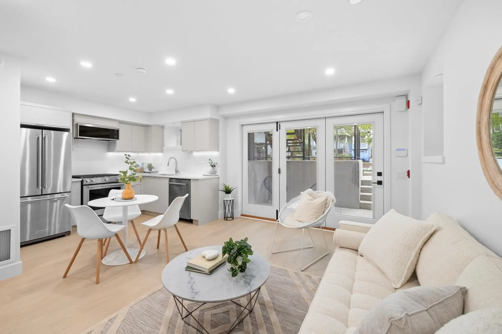#101 2135 E Pender Street - Image 5