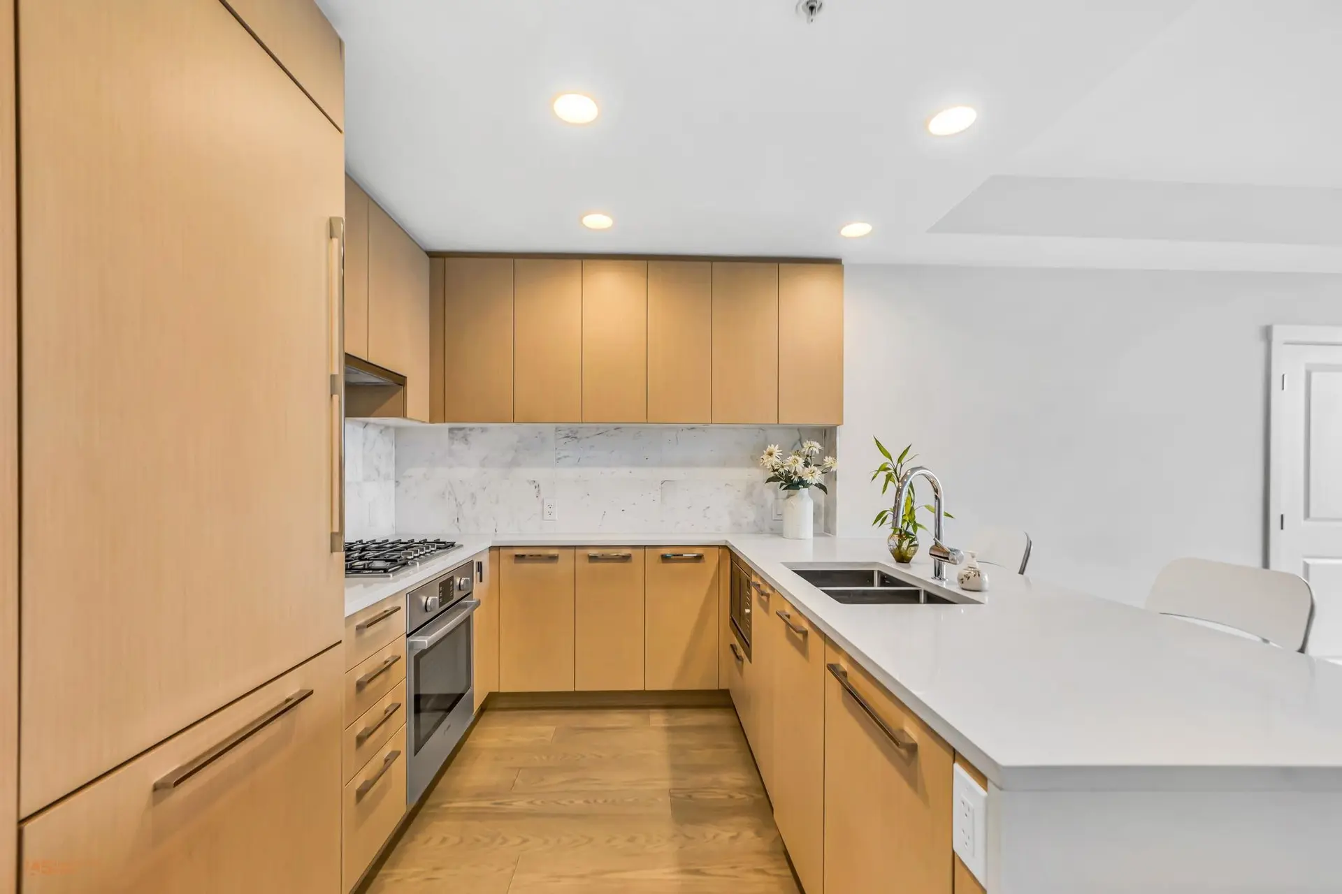 #1203 3533 Ross Drive - Image 5