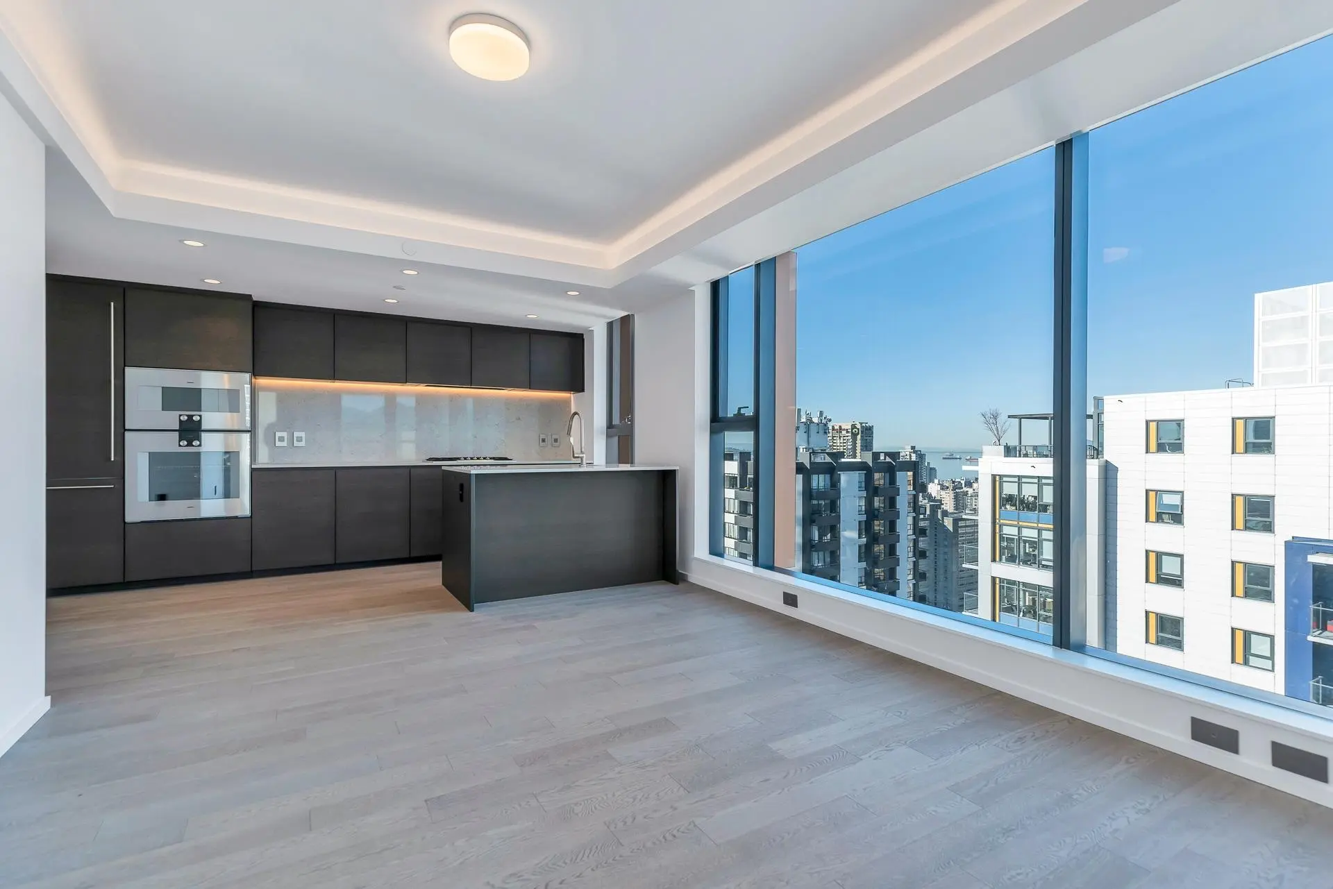 #1103 1482 Robson Street - Image 4
