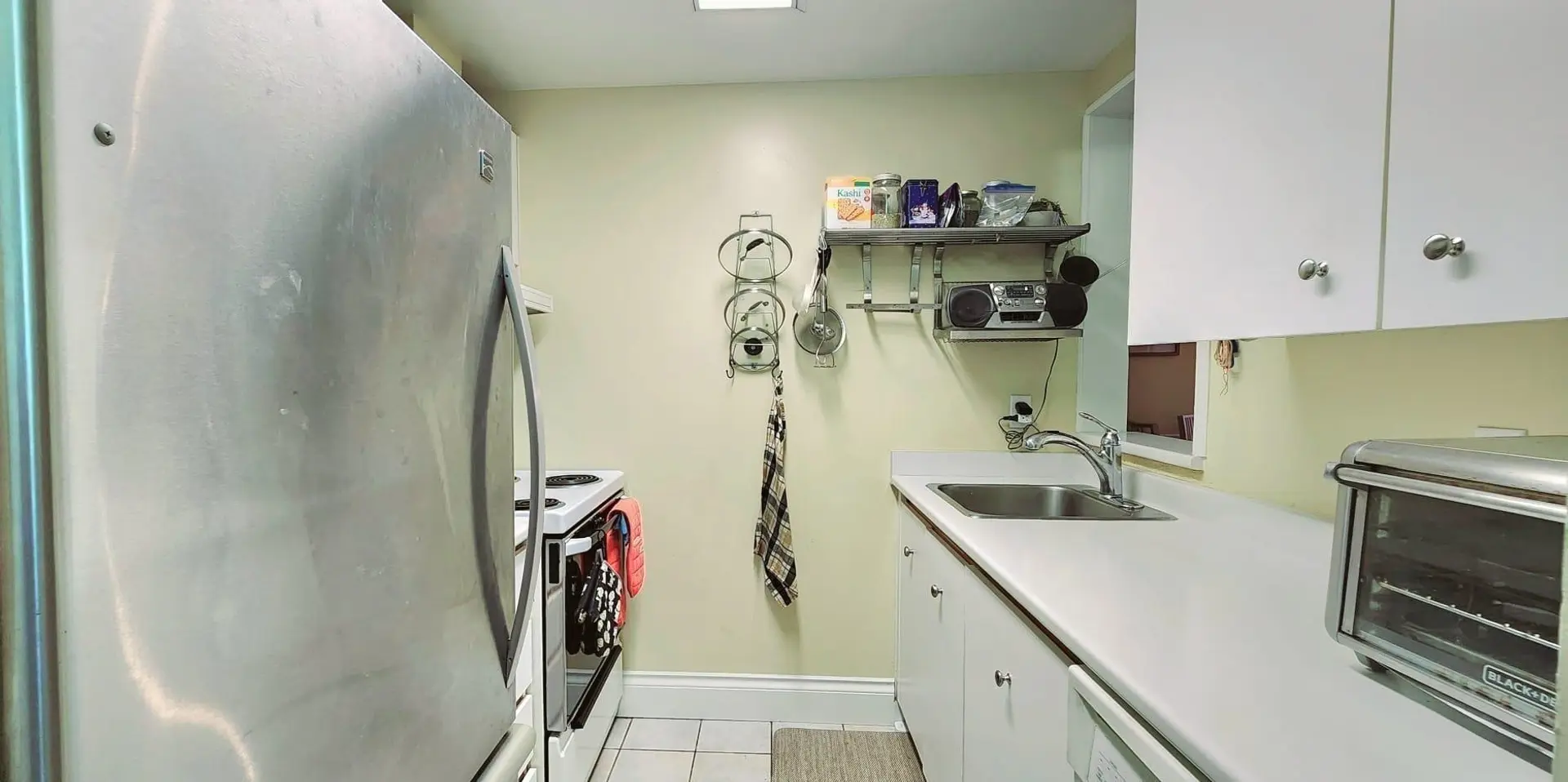 #208 811 Helmcken Street - Image 4