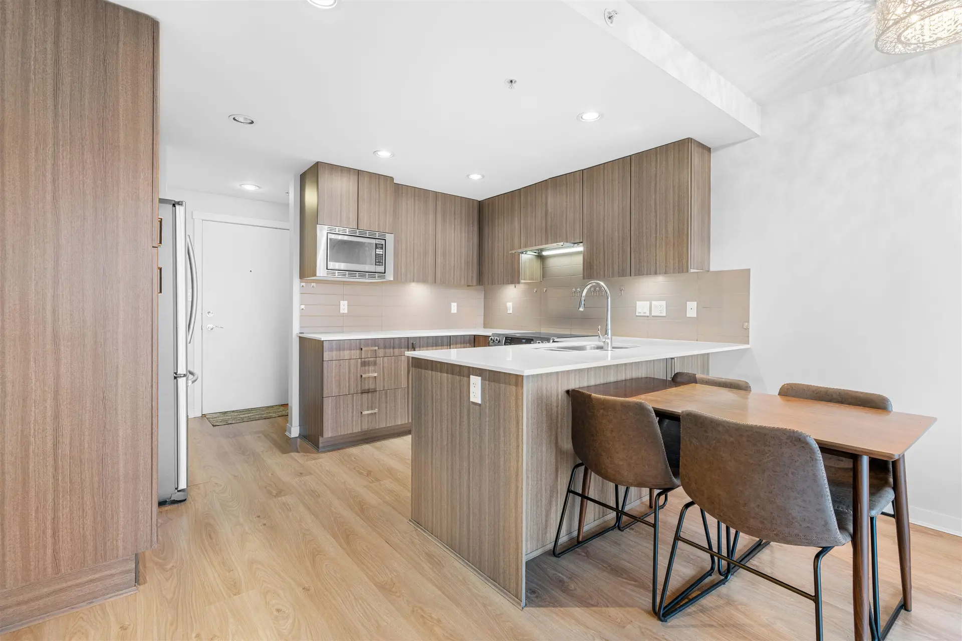 #1602 125 Columbia Street - Image 3