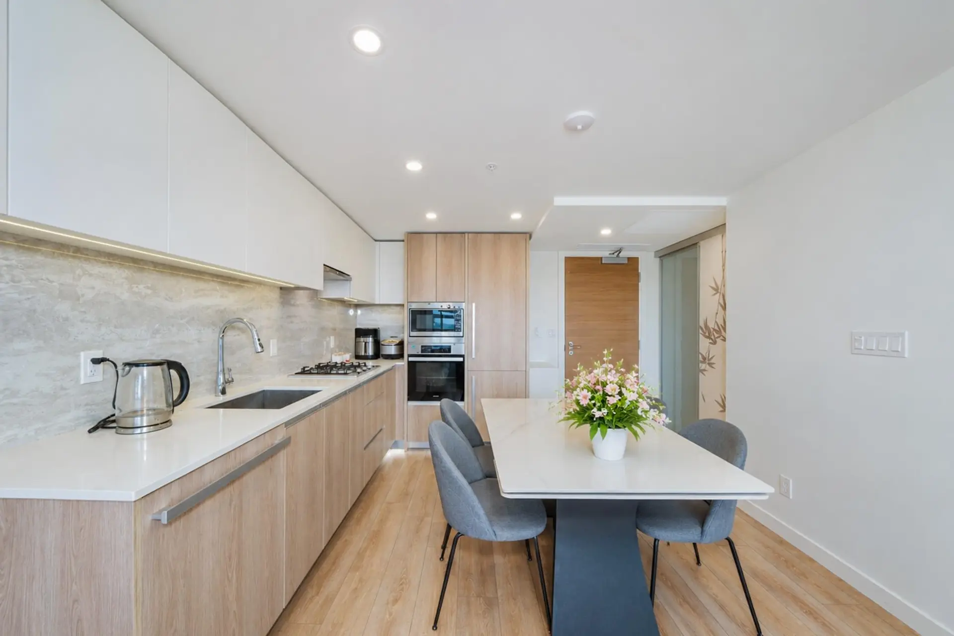 #1202 8111 Park Road - Image 2
