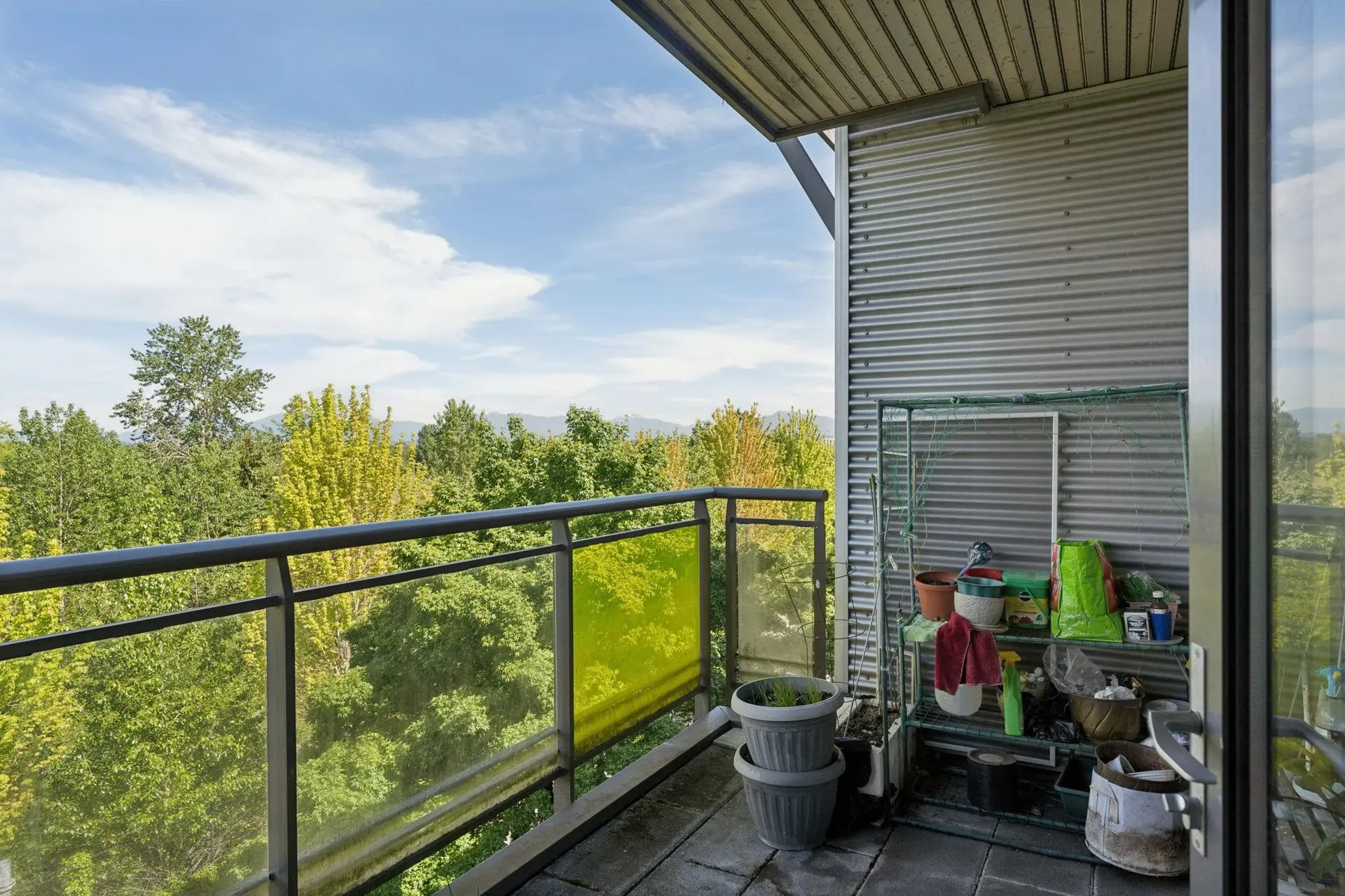 #407 14300 Riverport Way - Image 15