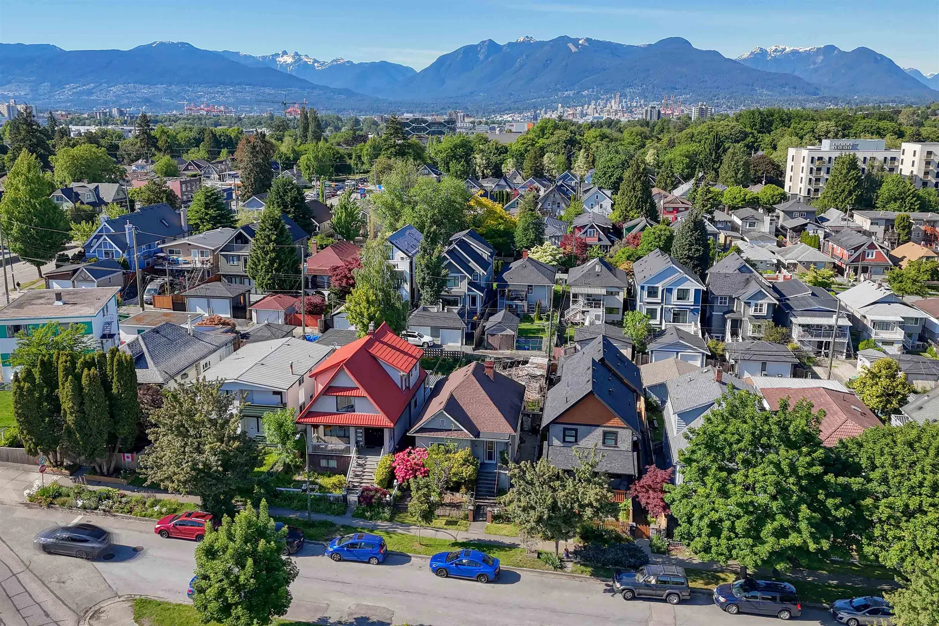 1349 E 14th Avenue - Image 3