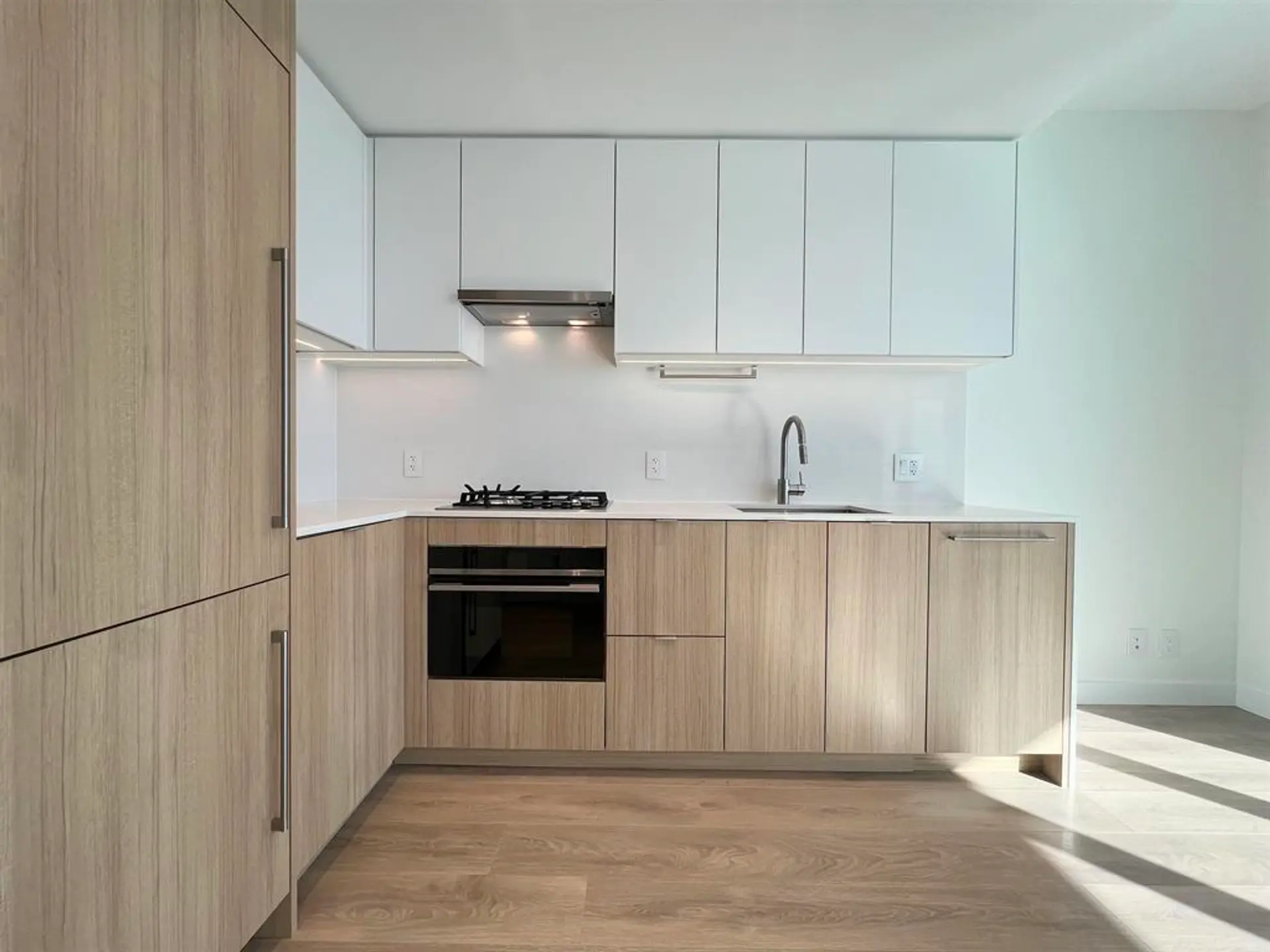 #1401 505 Nelson Street - Image 6