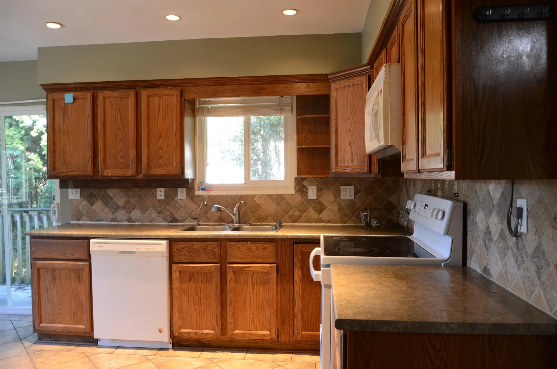 6759 Carncross Crescent - Image 5