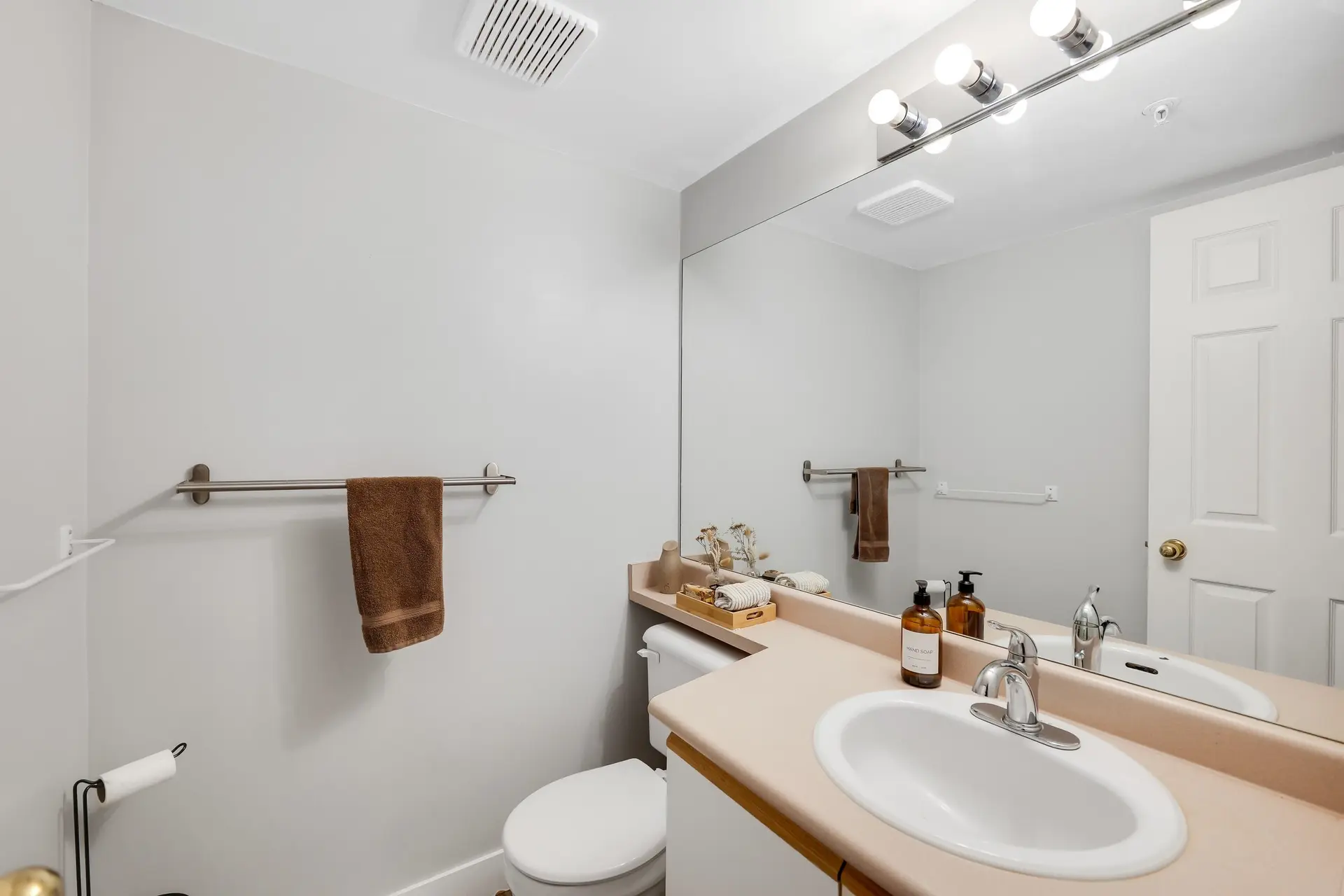 #201B 40120 Willow Crescent - Image 13