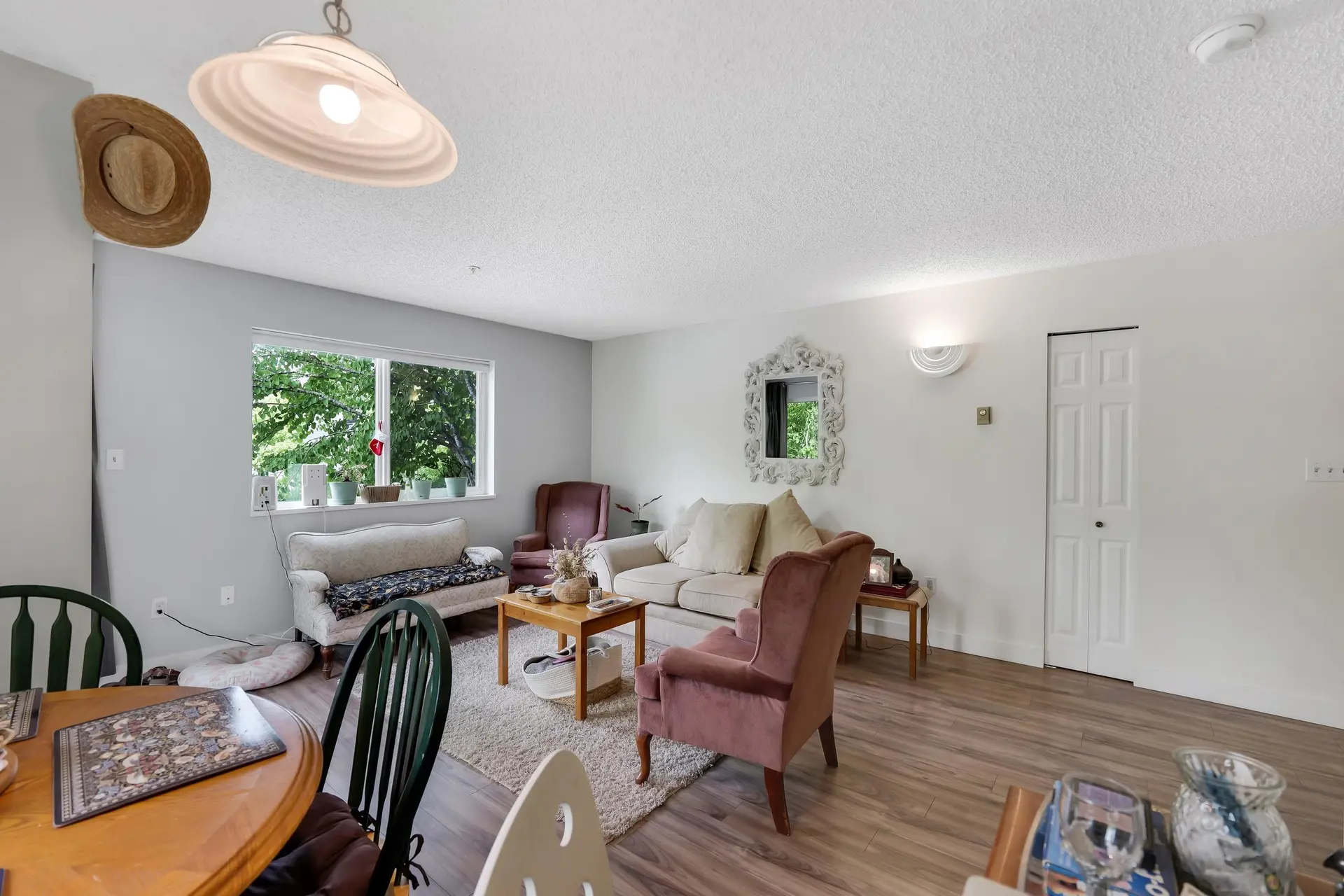 #201B 40120 Willow Crescent - Image 9