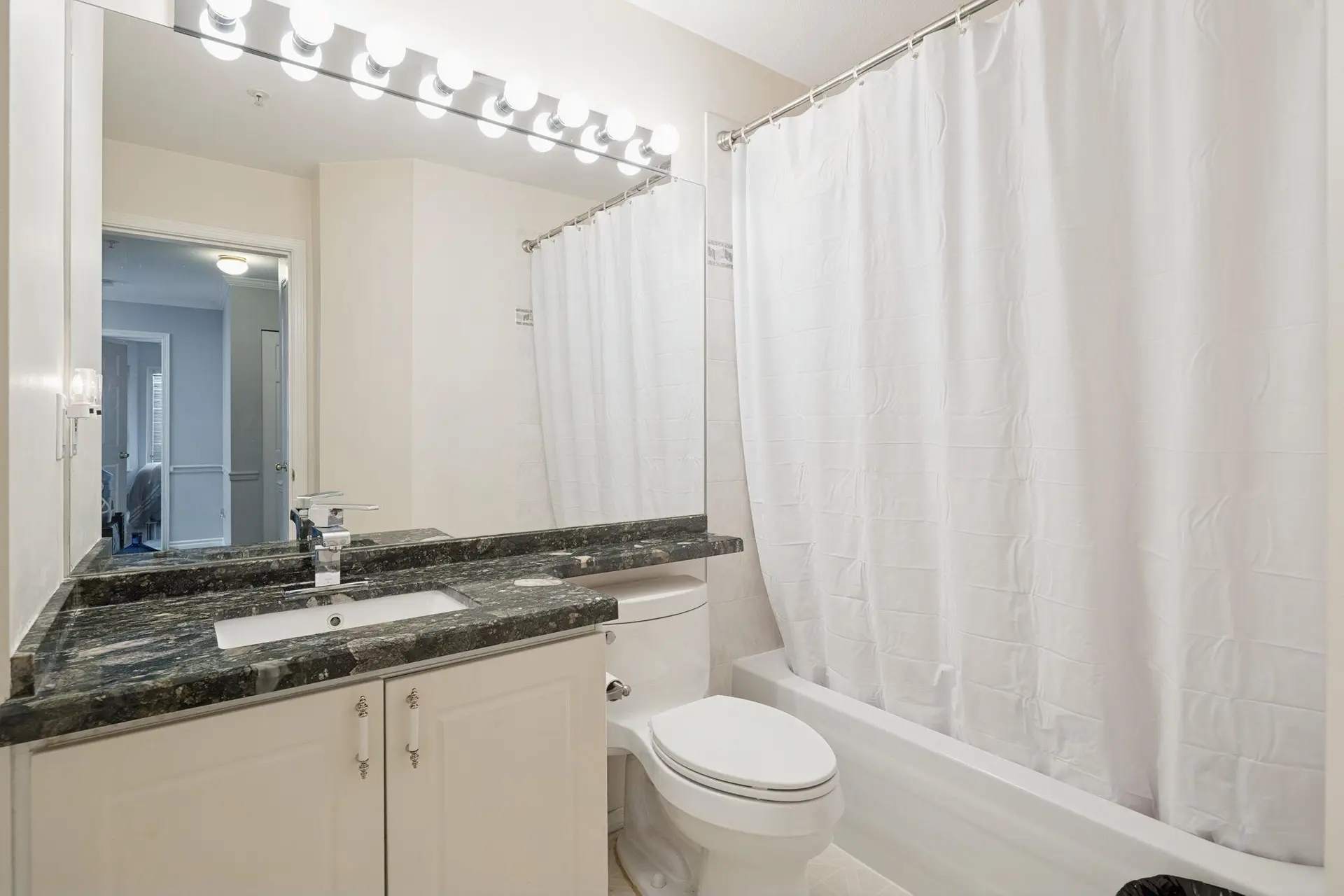 #305 5977 177b Street - Image 14