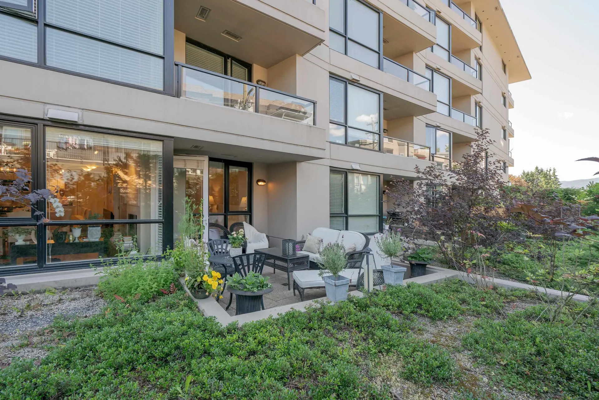 #302 160 W 3rd Street - Image 17