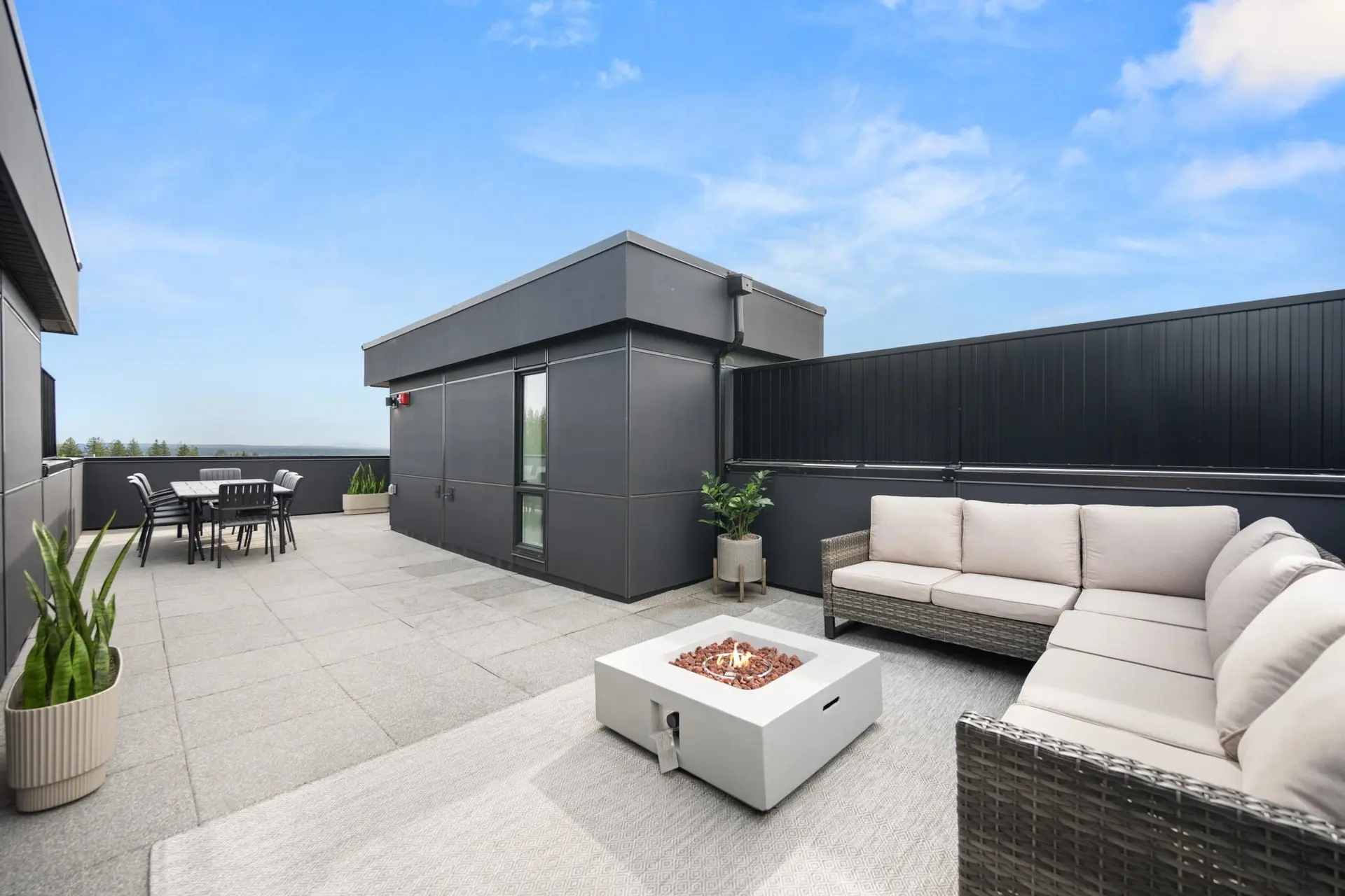 #39 20335 70a Avenue - Image 2