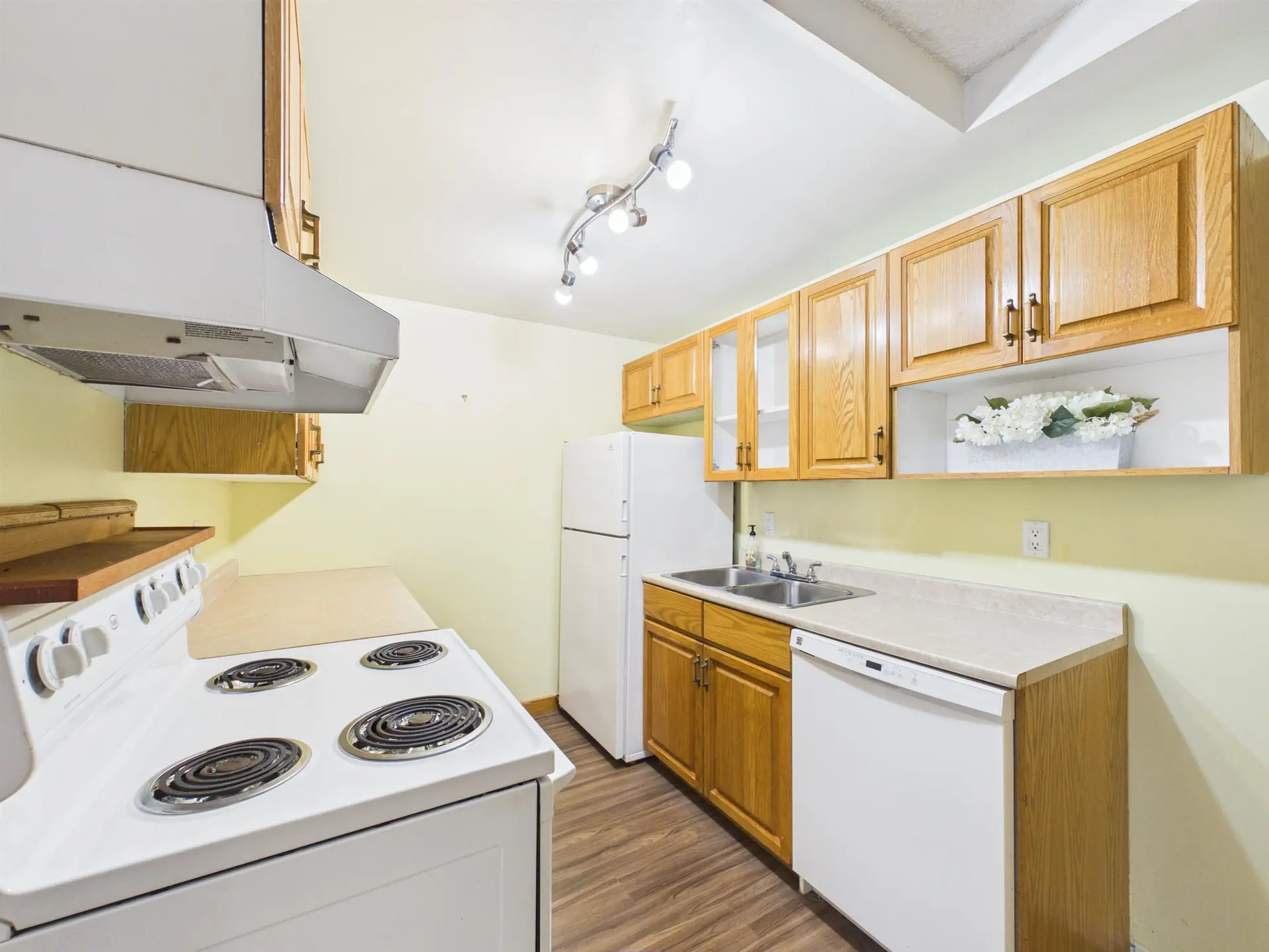 #116 7240 Lindsay Road - Image 6