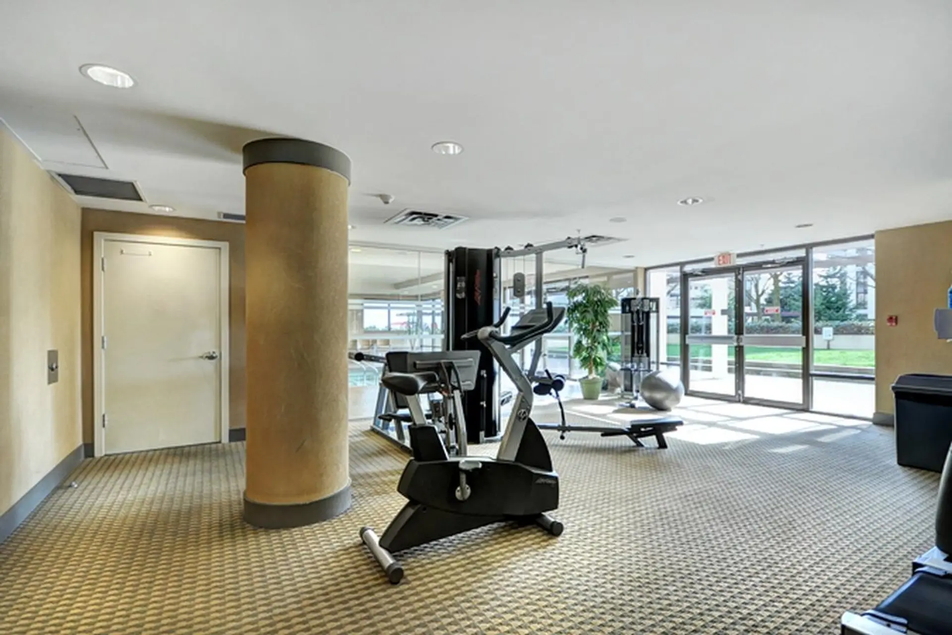 #801 2138 Madison Avenue - Image 11