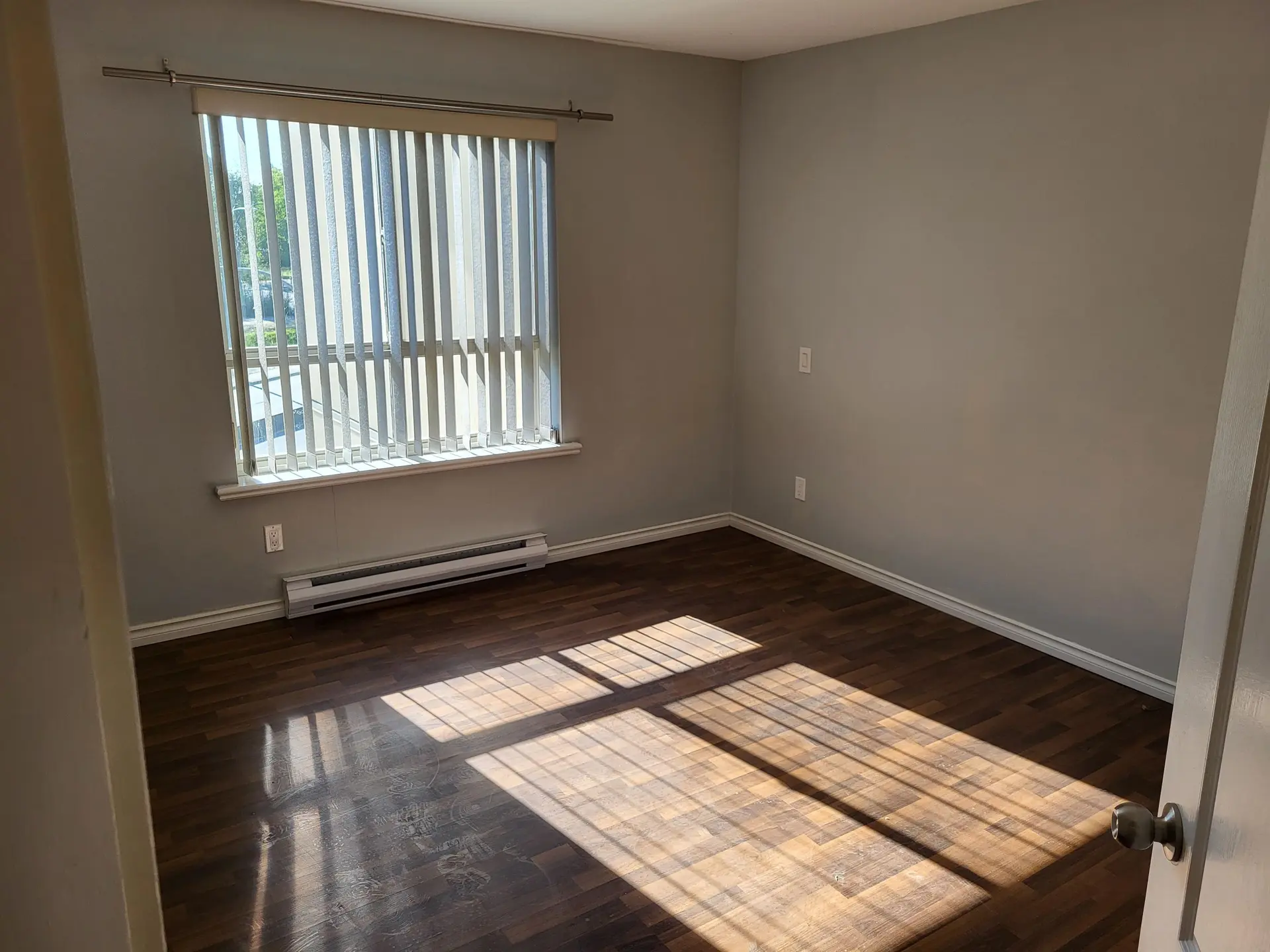 #505 22230 North Avenue - Image 8