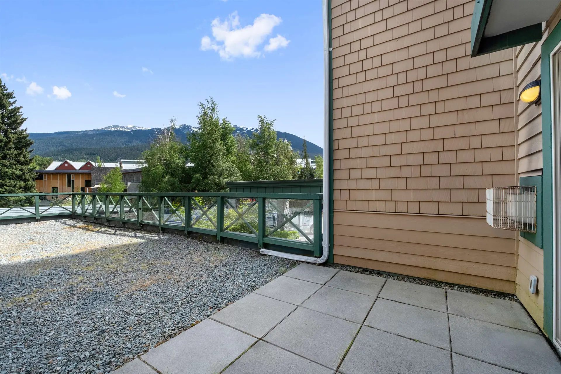 #205 4319 Main Street - Image 9