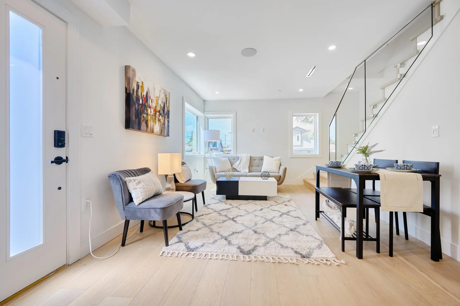810 E 51st Avenue - Image 3