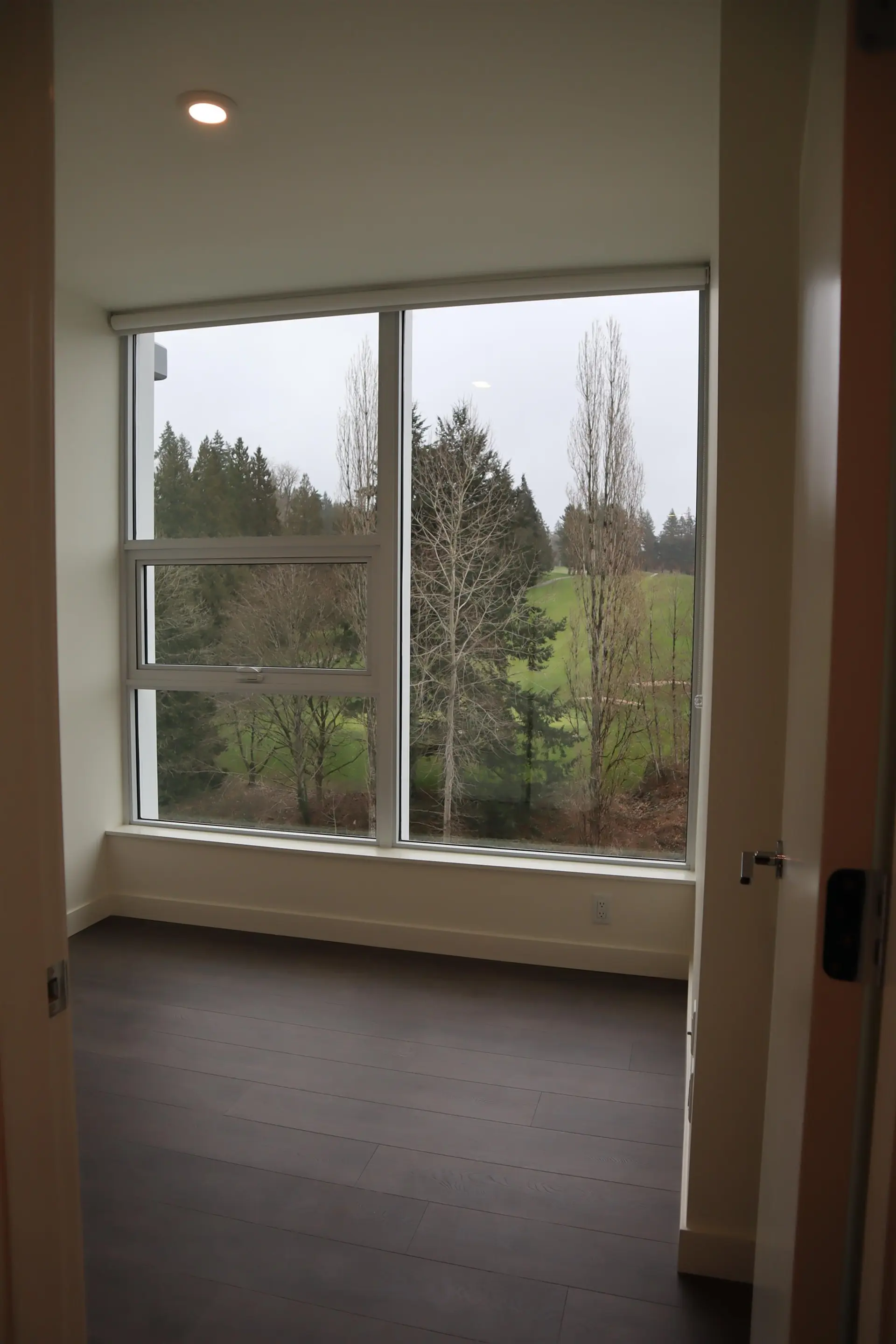 #705 585 Austin Avenue - Image 12
