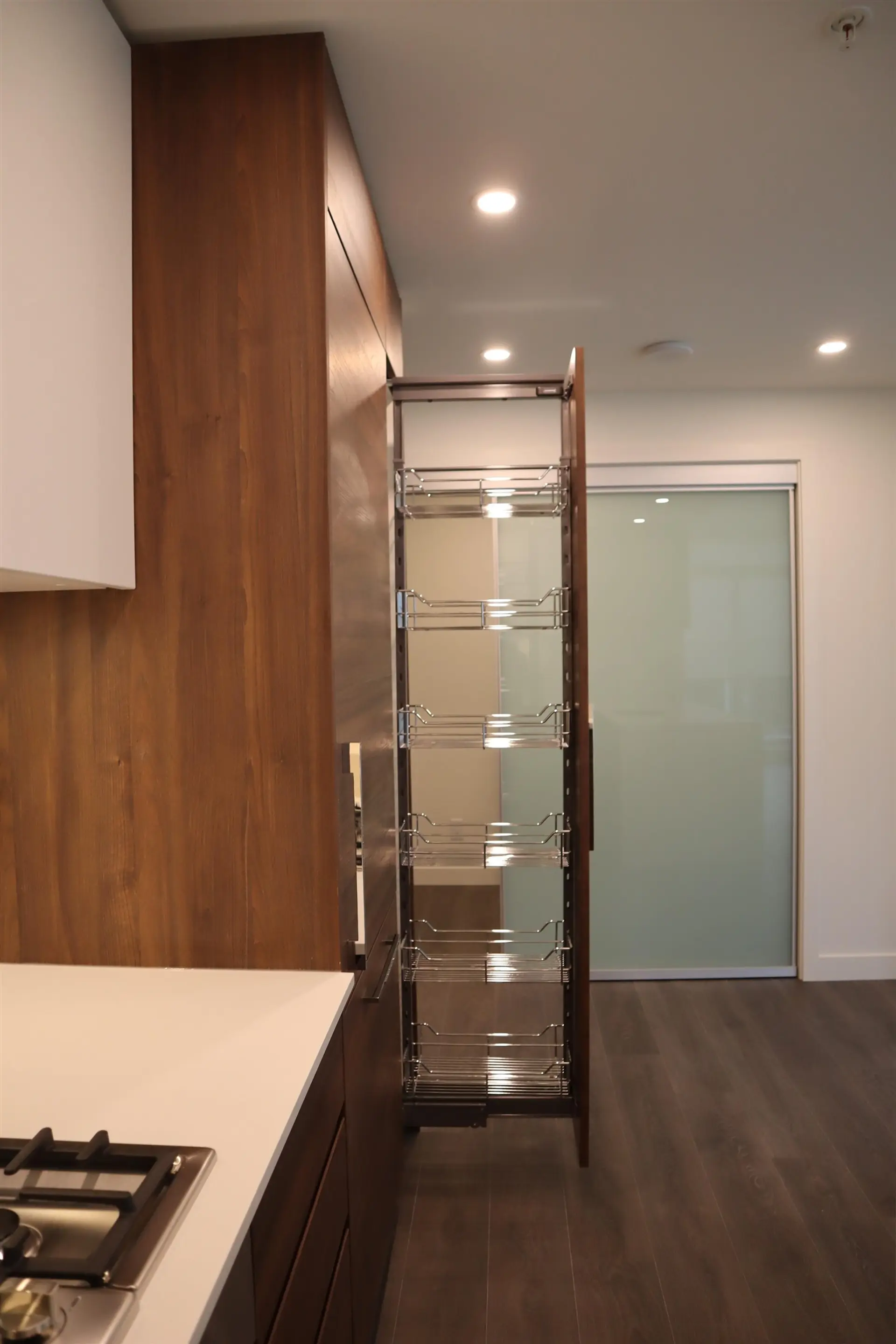 #705 585 Austin Avenue - Image 7