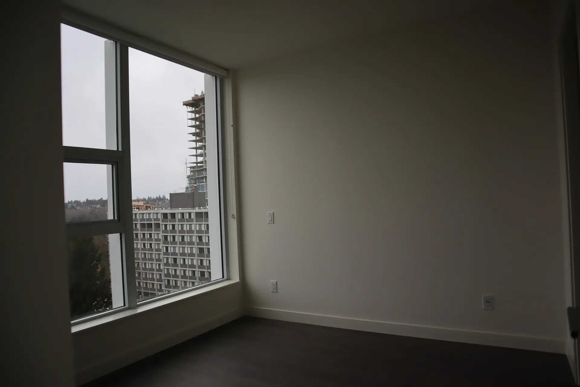 #705 585 Austin Avenue - Image 10