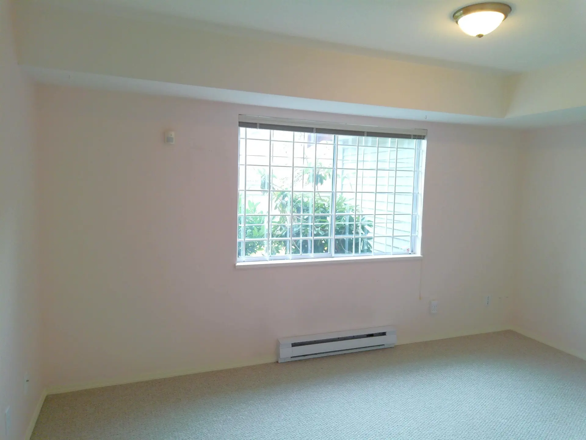 #38 11502 Burnett Street - Image 20