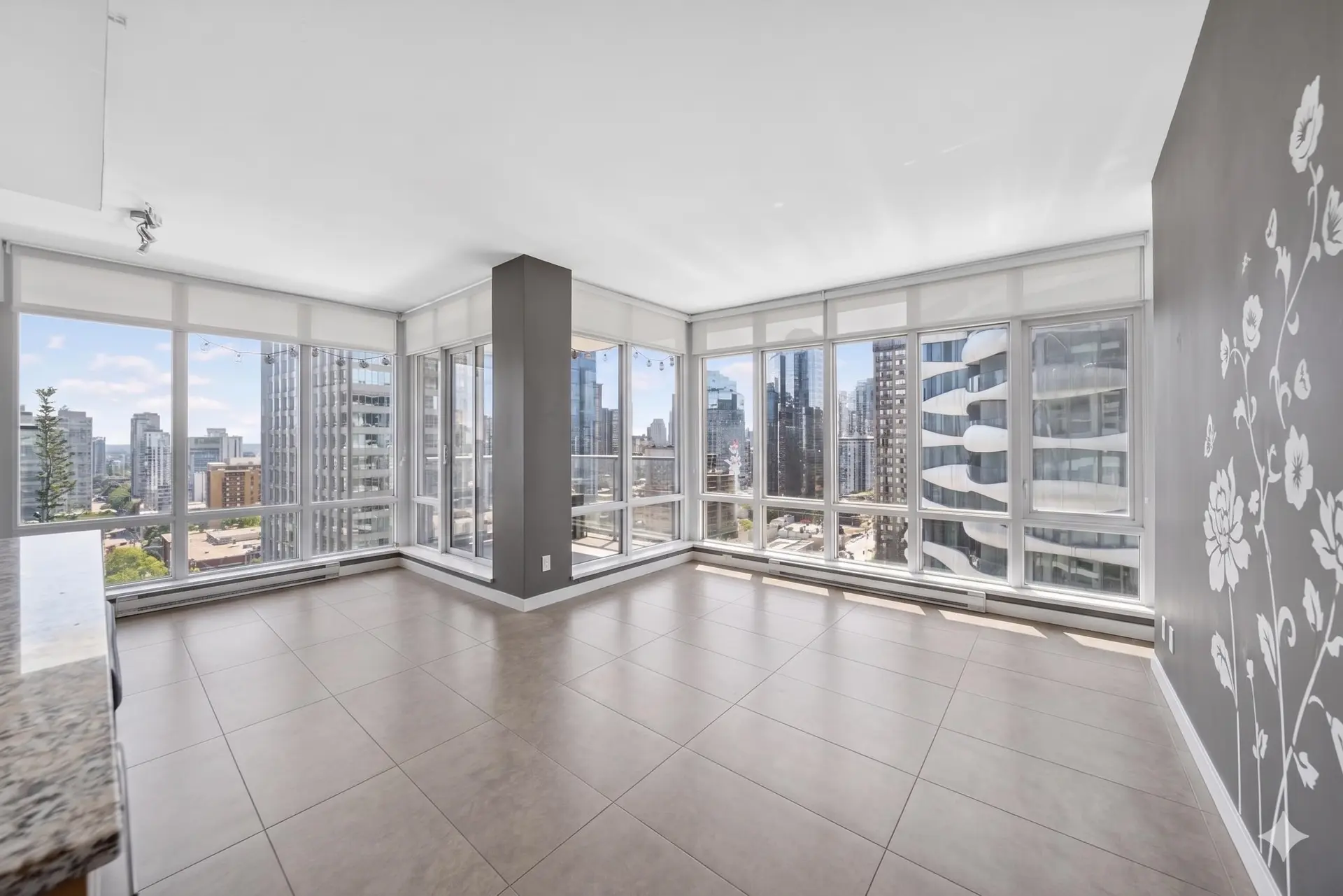 #1902 1028 Barclay Street - Image 2