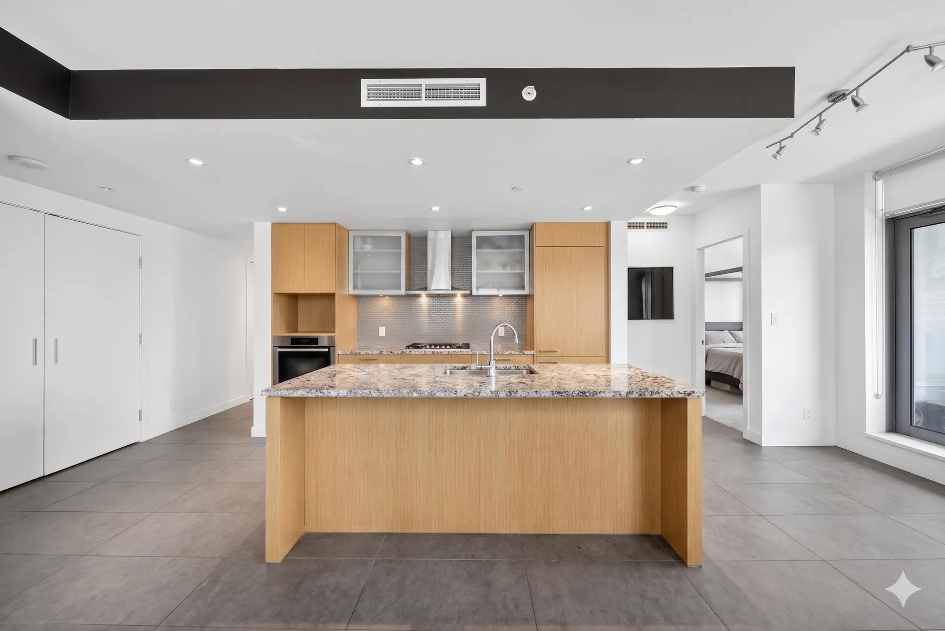 #1902 1028 Barclay Street - Image 6