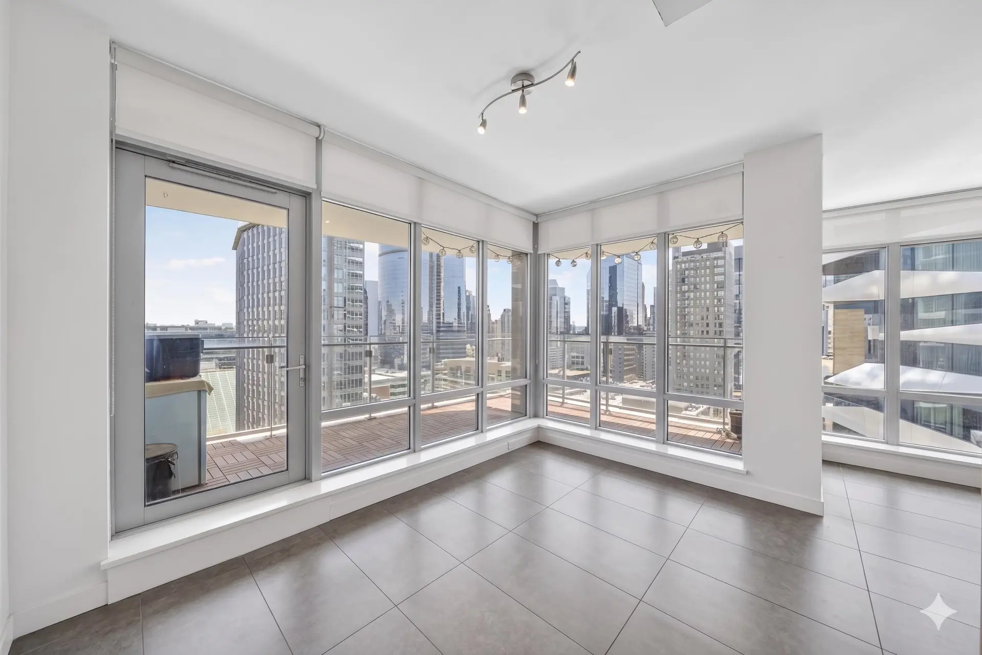 #1902 1028 Barclay Street - Image 3