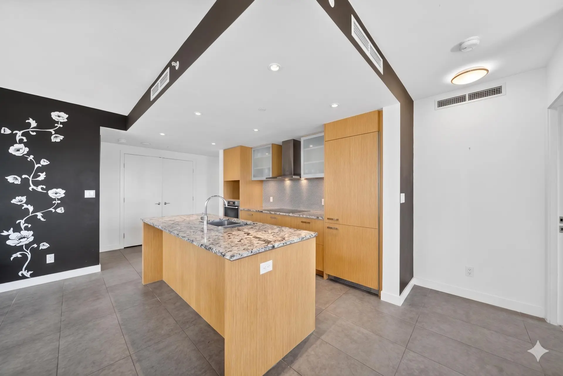#1902 1028 Barclay Street - Image 5